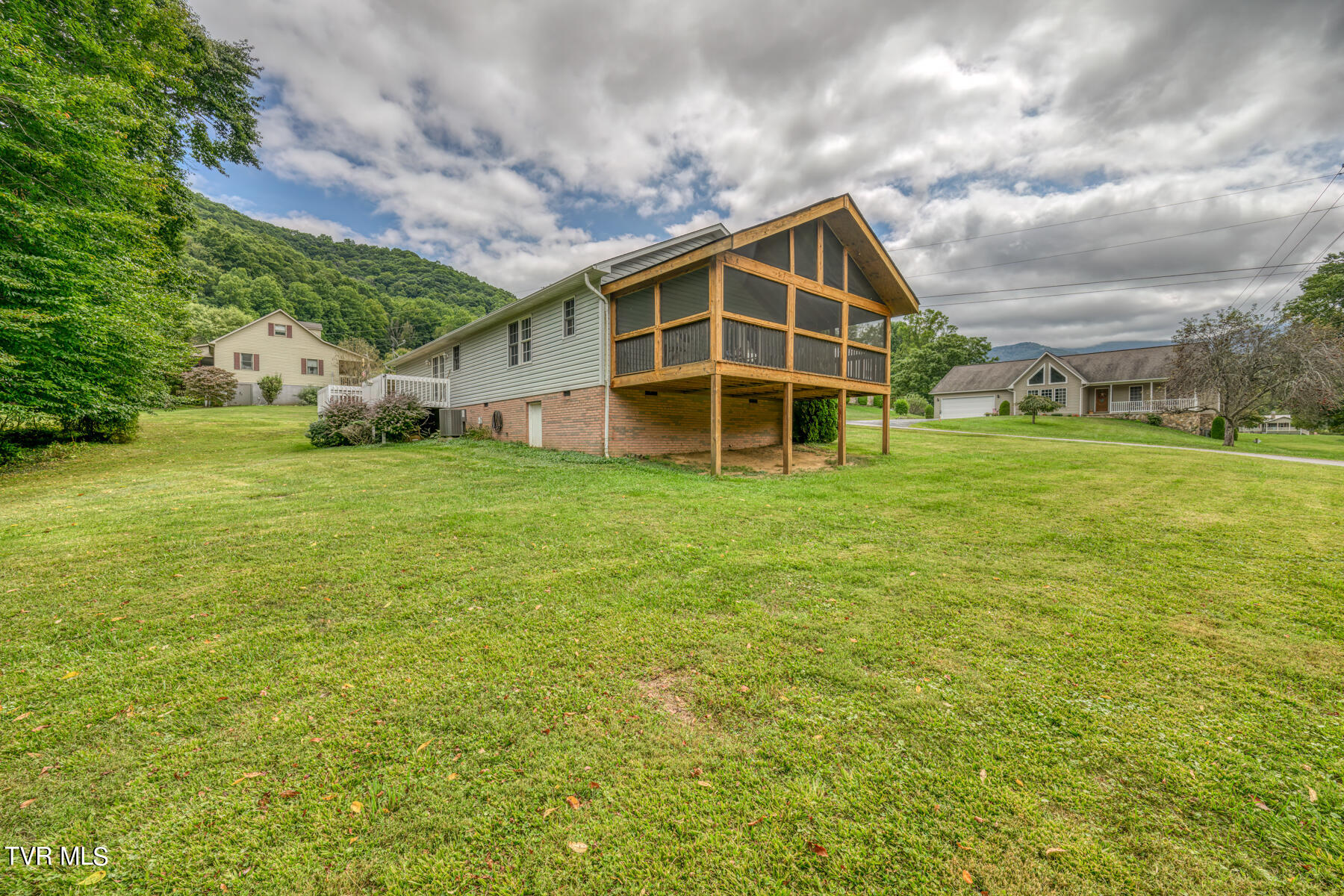 105 Buckner Drive Property Photo 32