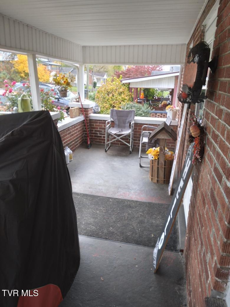 605 Beechwood Drive Drive Property Photo 12