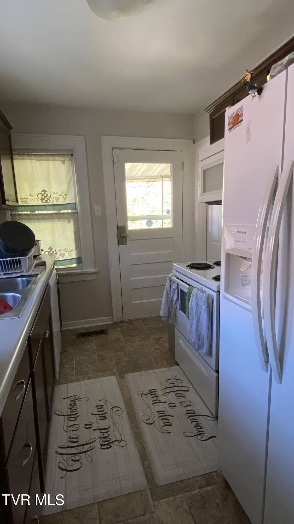 605 Beechwood Drive Drive Property Photo 27
