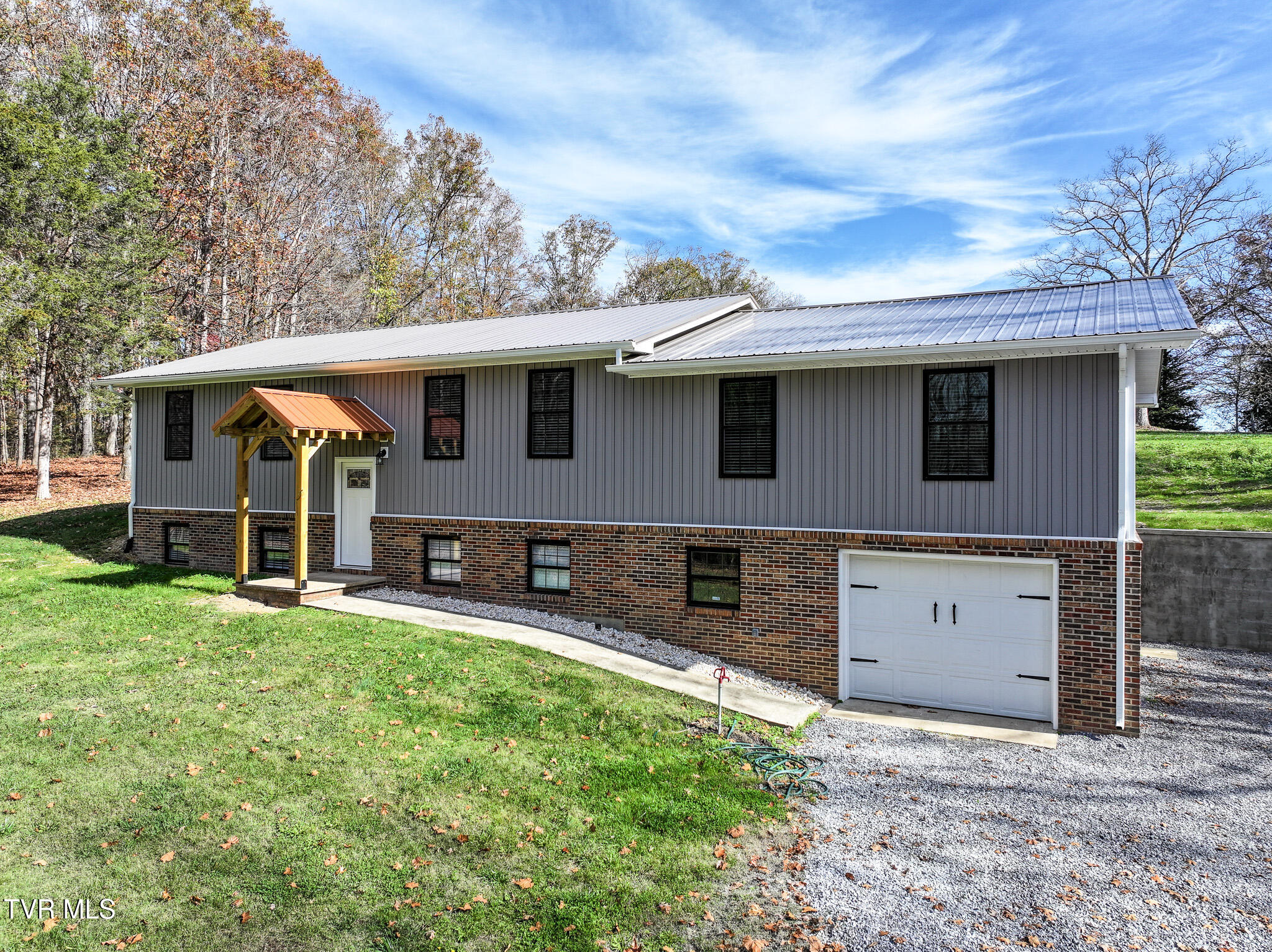 11050 Baileyton Road Property Photo 1