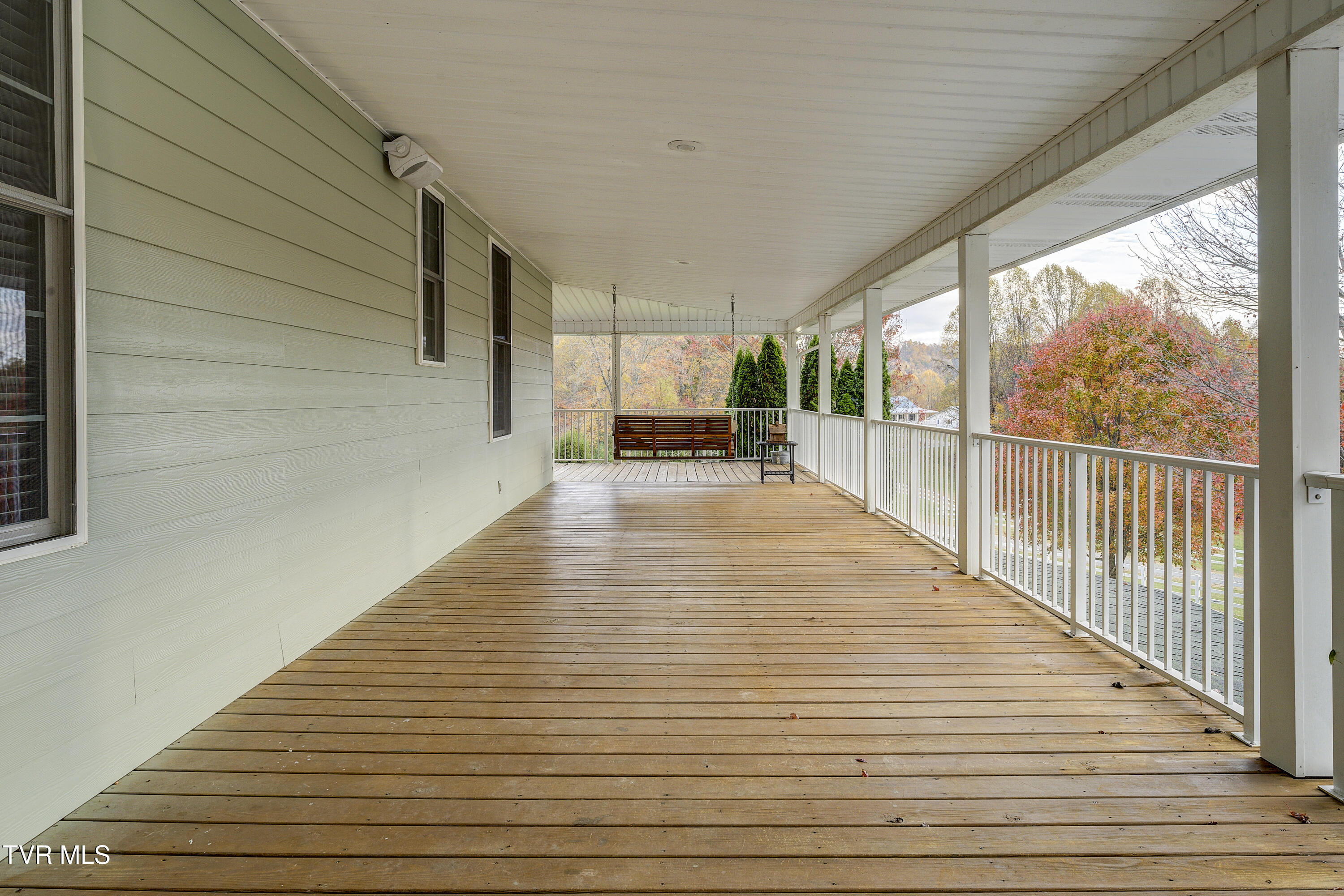 1008 Holly Meadow Rd Road Property Photo 9