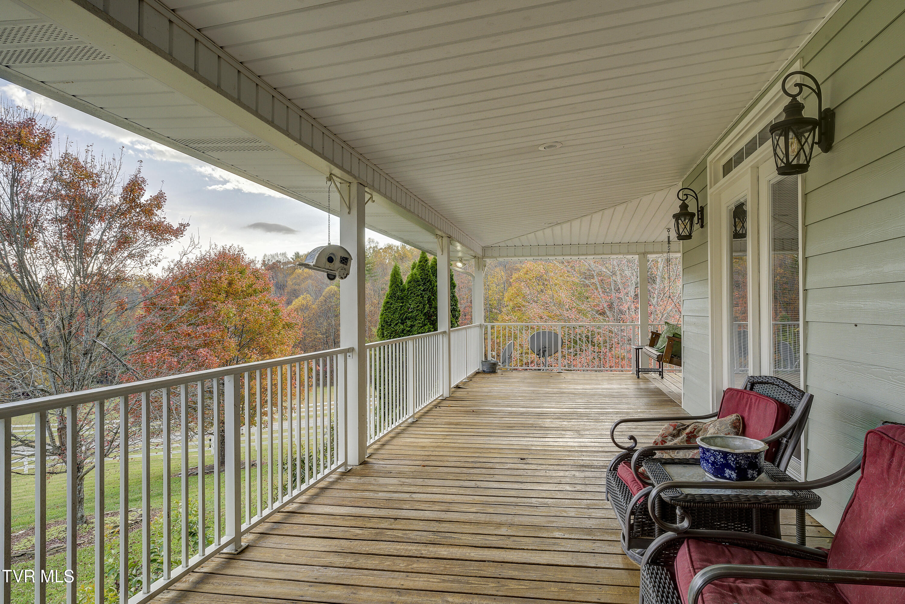 1008 Holly Meadow Rd Road Property Photo 10