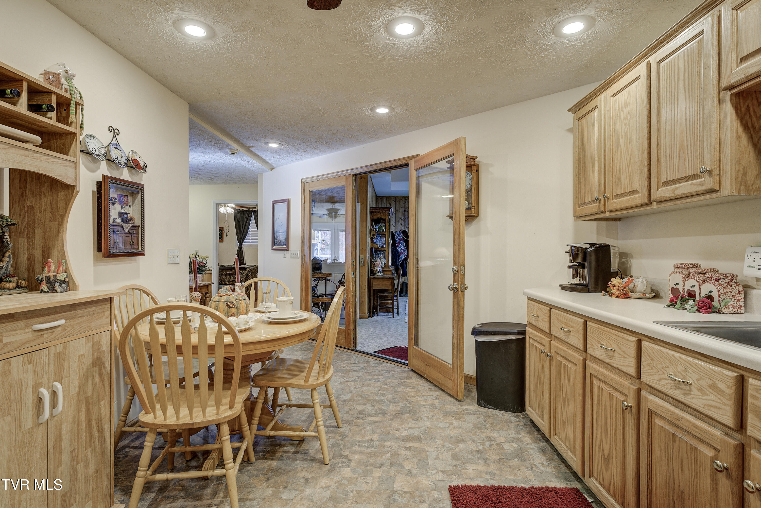 1008 Holly Meadow Rd Road Property Photo 45