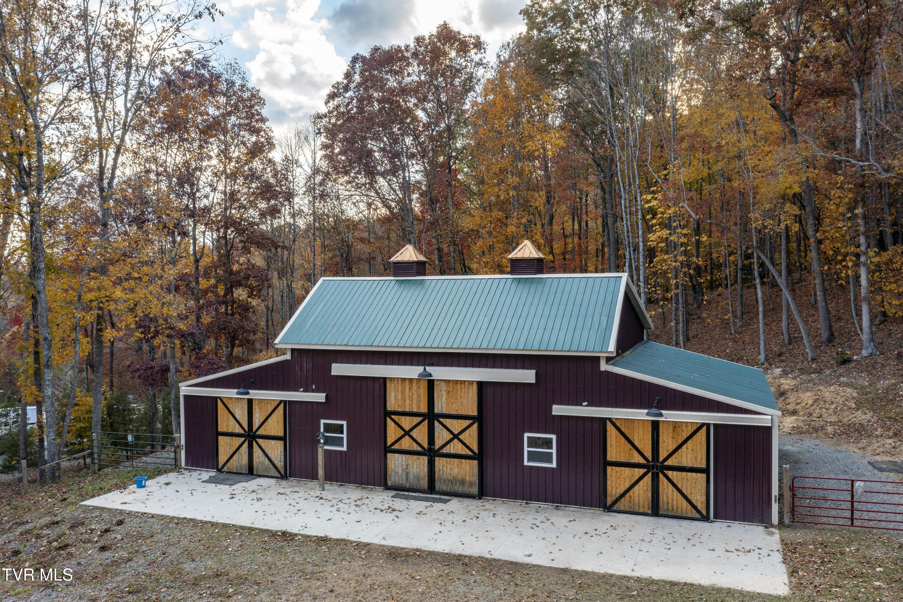 1008 Holly Meadow Rd Road Property Photo 51