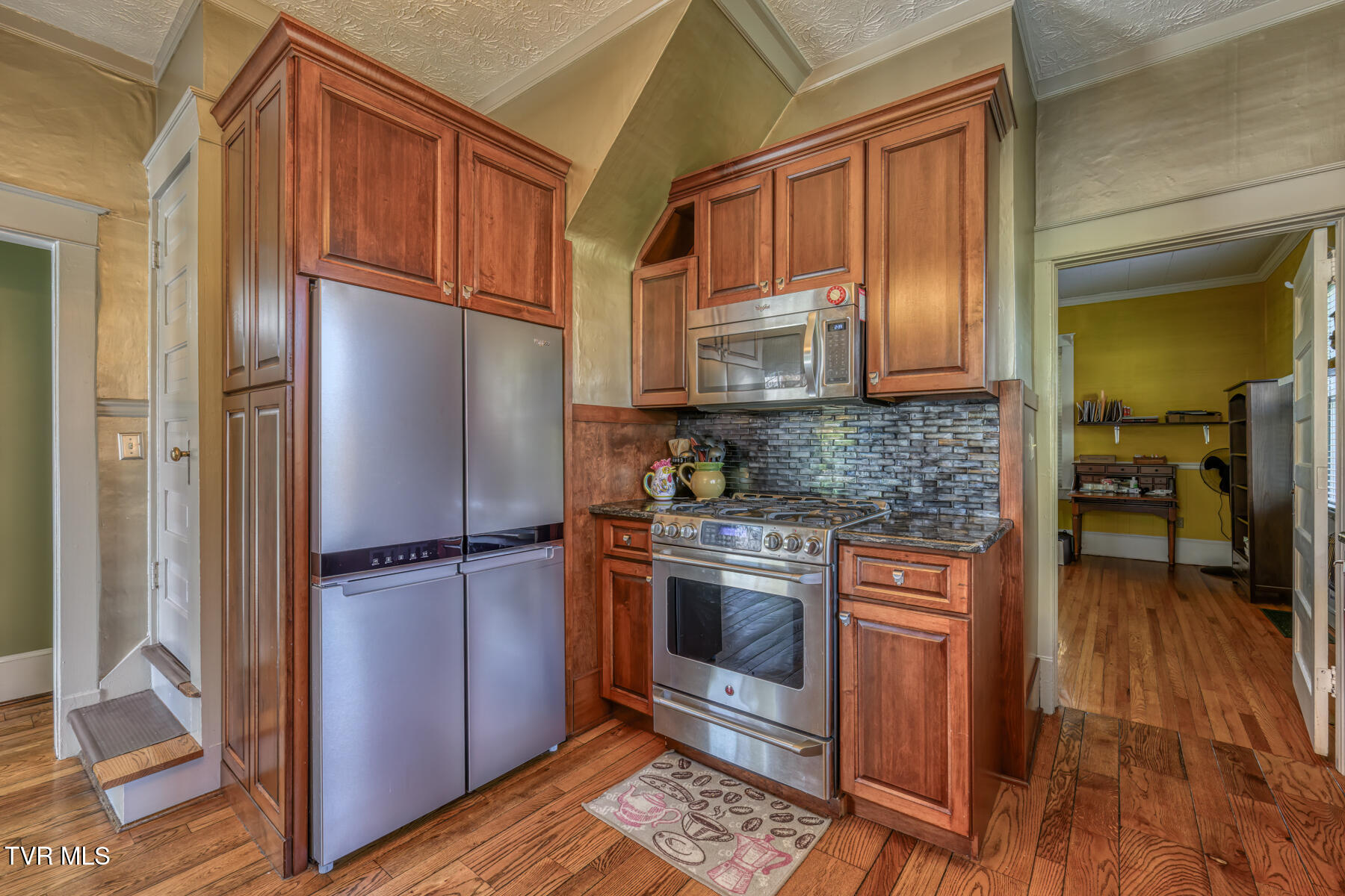 1505 West Lakeview Drive Property Photo 9