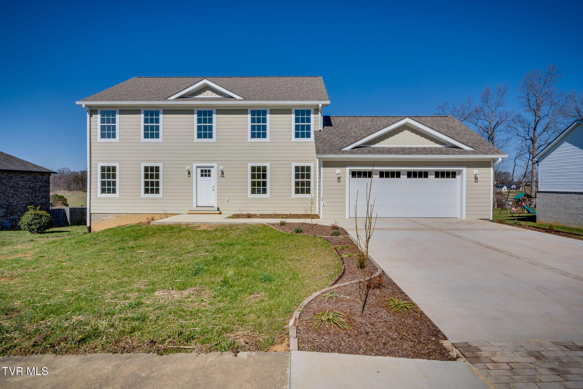 1076 Willow Springs Drive Property Photo 1