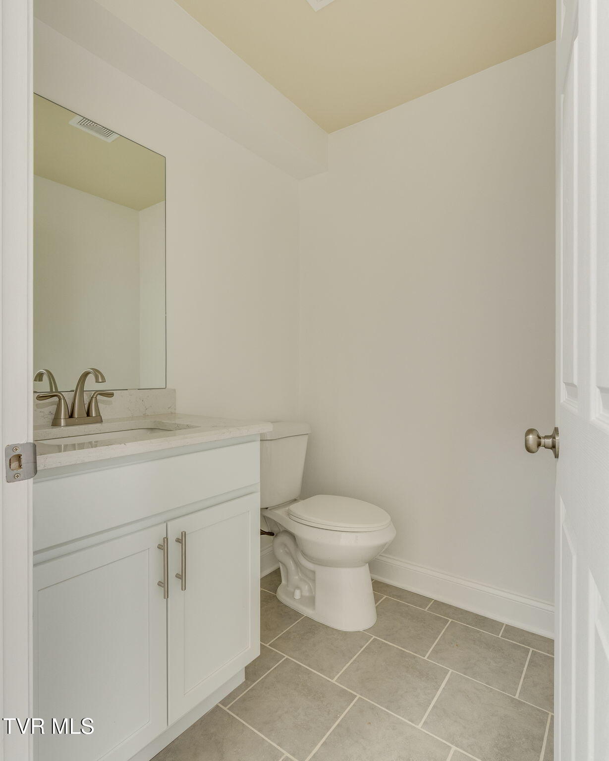 1076 Willow Springs Drive Property Photo 18