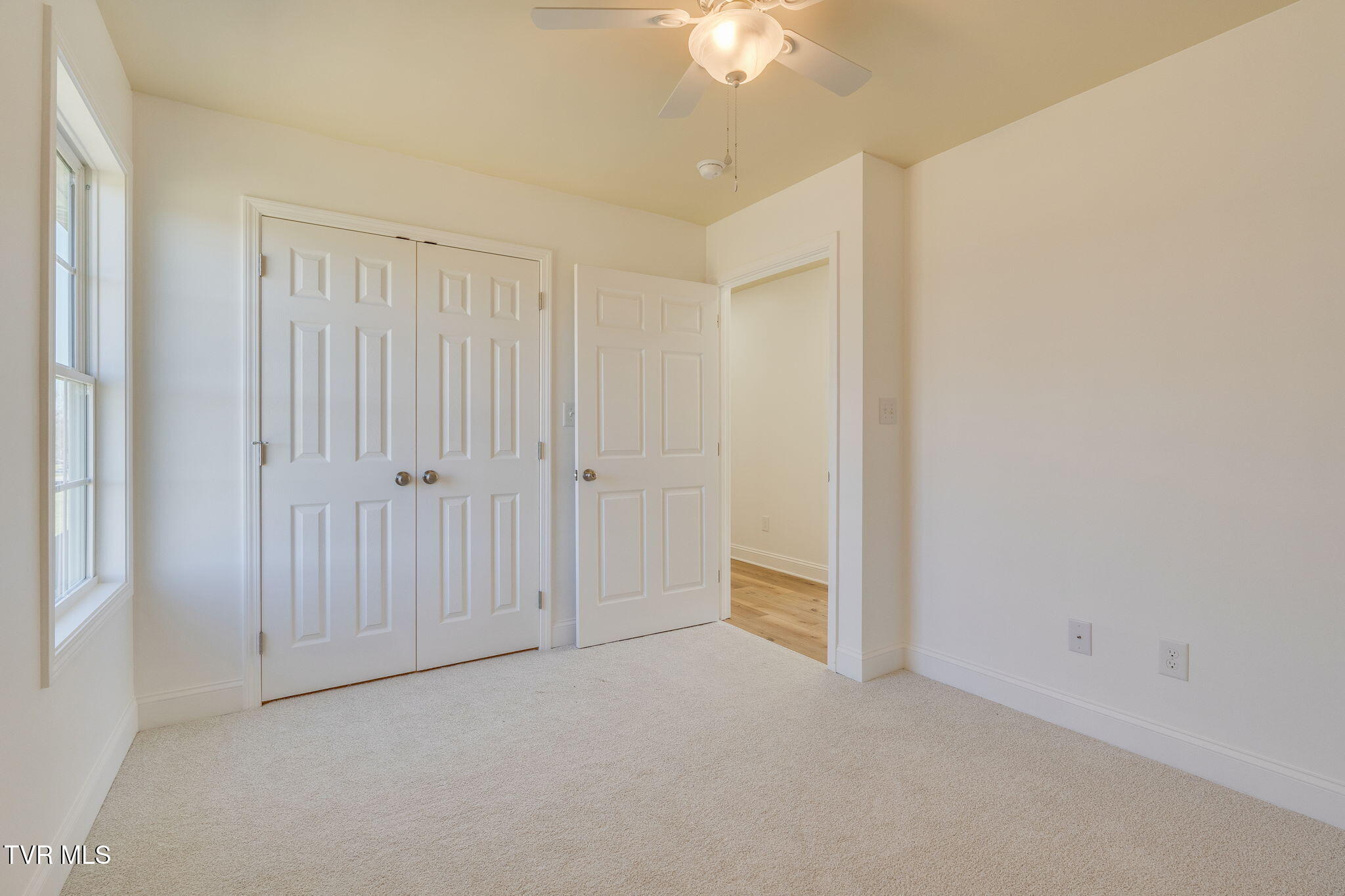 1076 Willow Springs Drive Property Photo 30