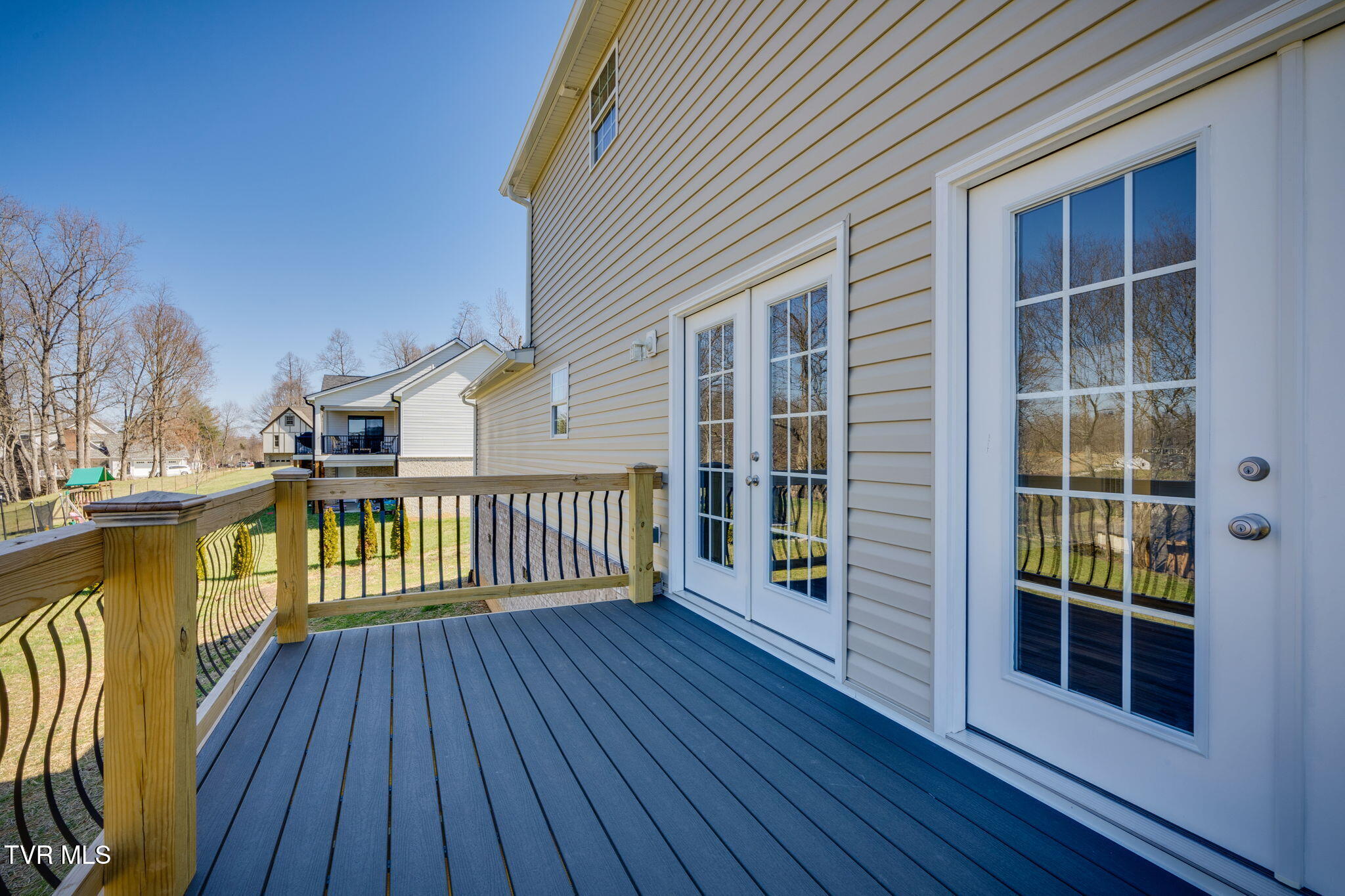 1076 Willow Springs Drive Property Photo 33
