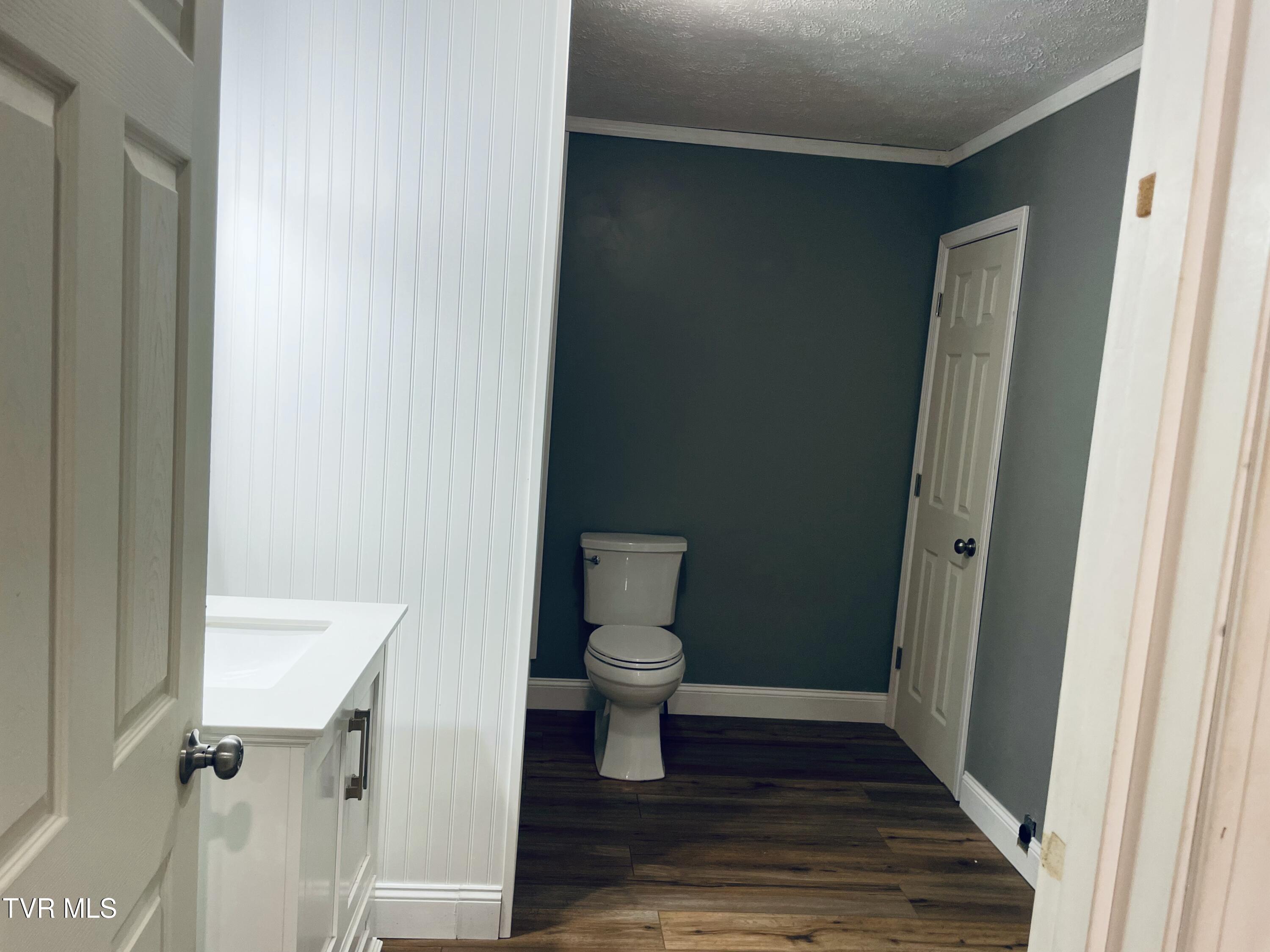 713 West 10th Street Property Photo 14