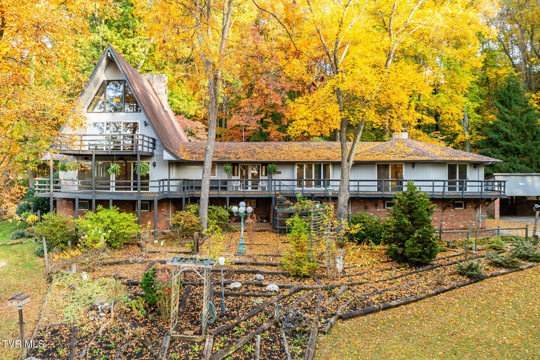 Chestnut Hills Real Estate Listings Main Image