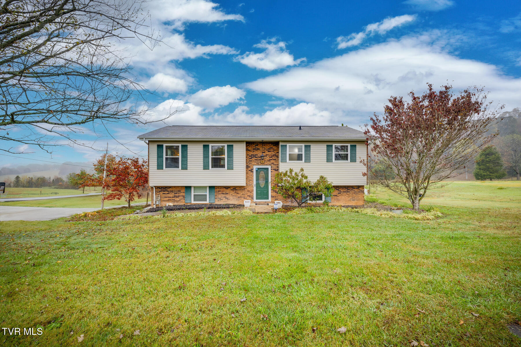 Hermitage Hills Real Estate Listings Main Image