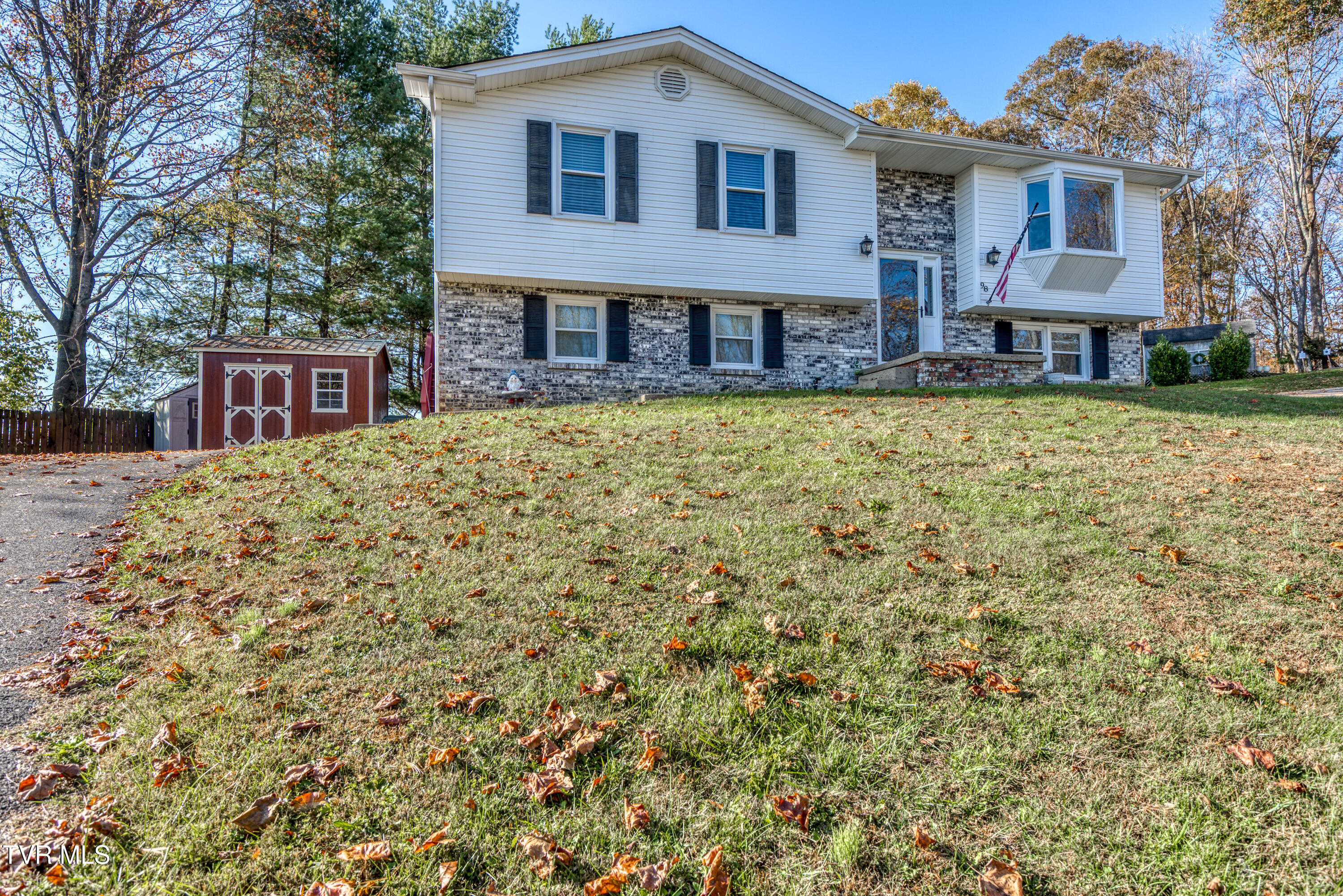 115 Ashley Drive Property Photo