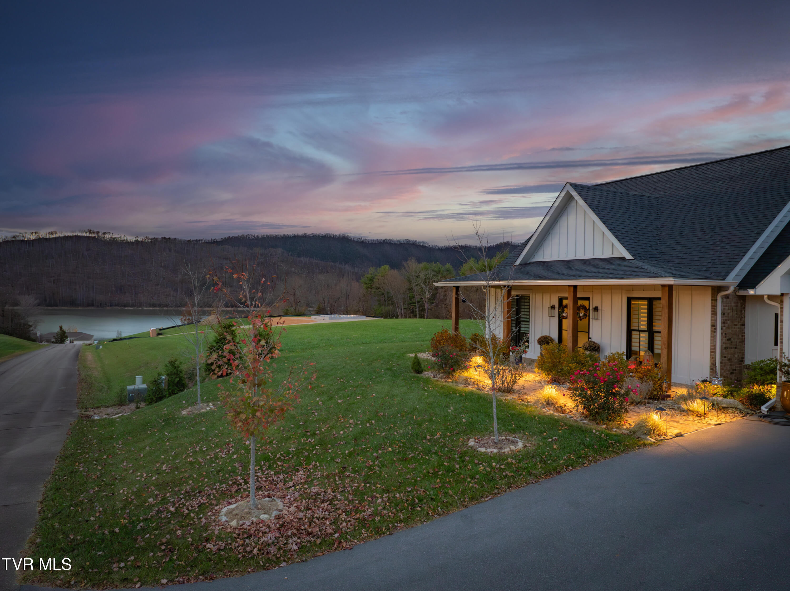 175 Deer Ridge Court Property Photo