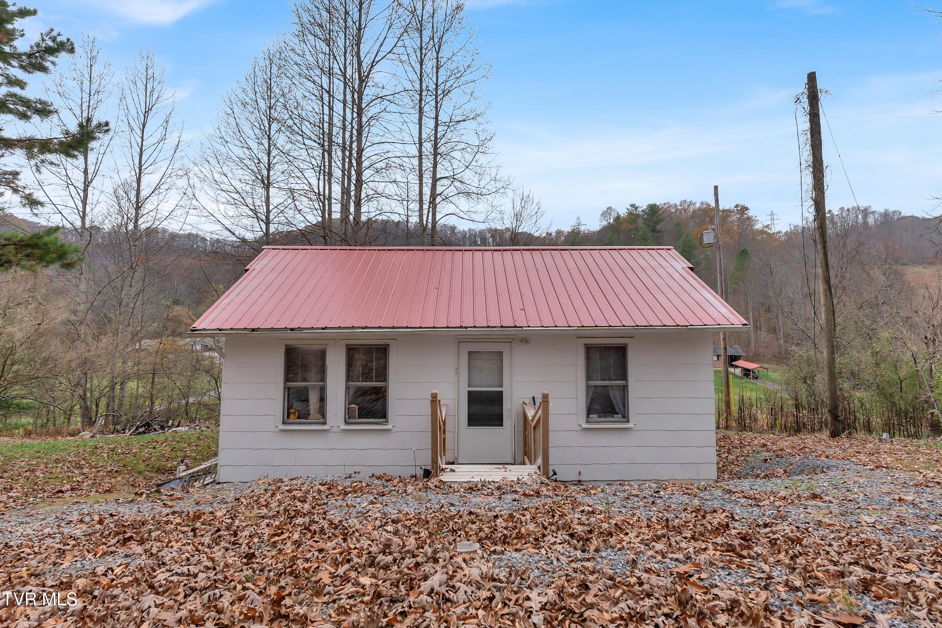 552 Jerrys Branch Property Photo 1