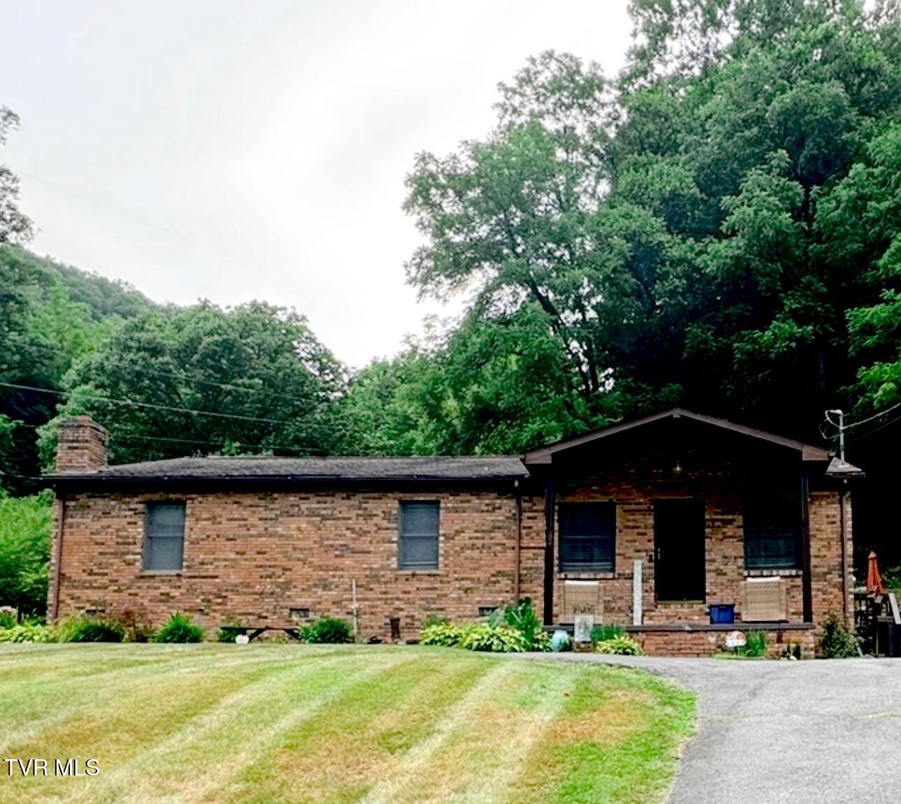 1478 Belchers Fork Road Property Photo 1