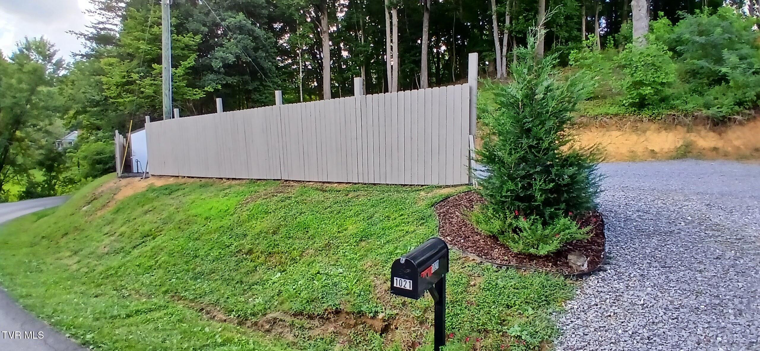 1021 Marbleton Road Property Photo 1