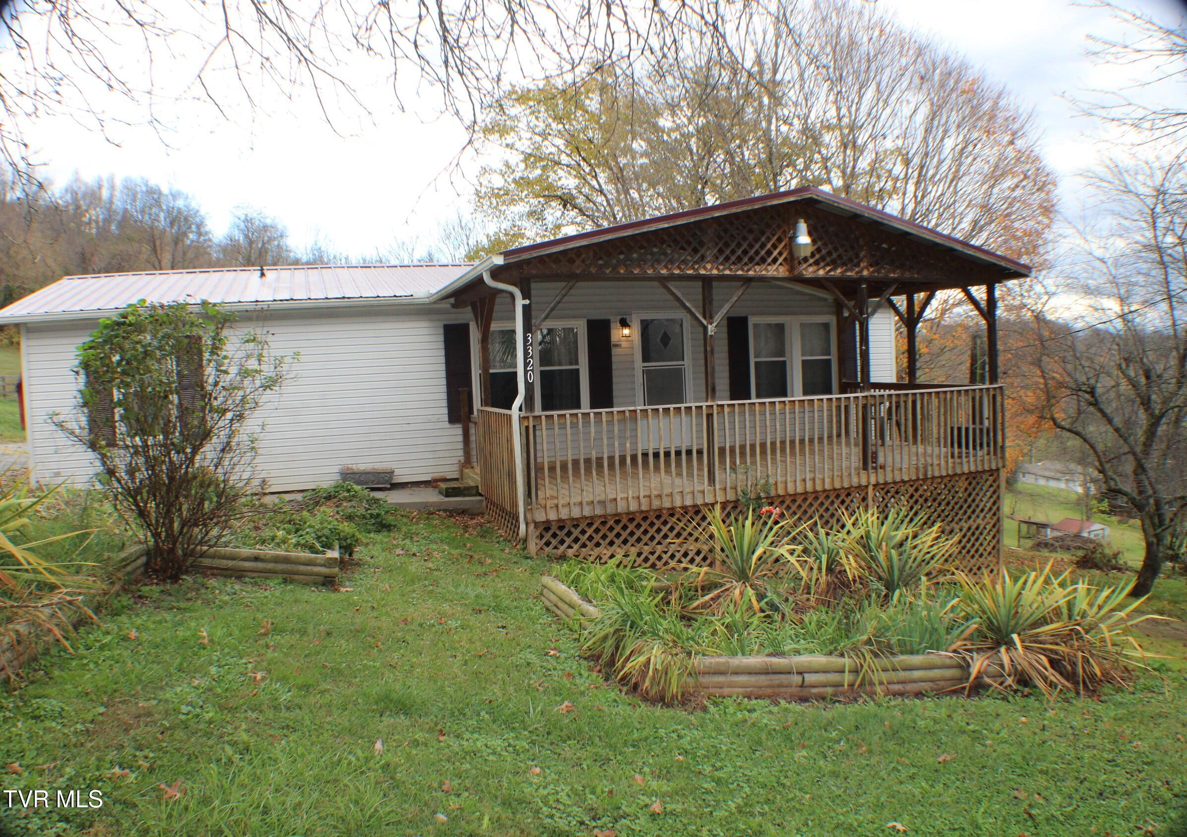 3320 Horseshoe Drive Property Photo 1