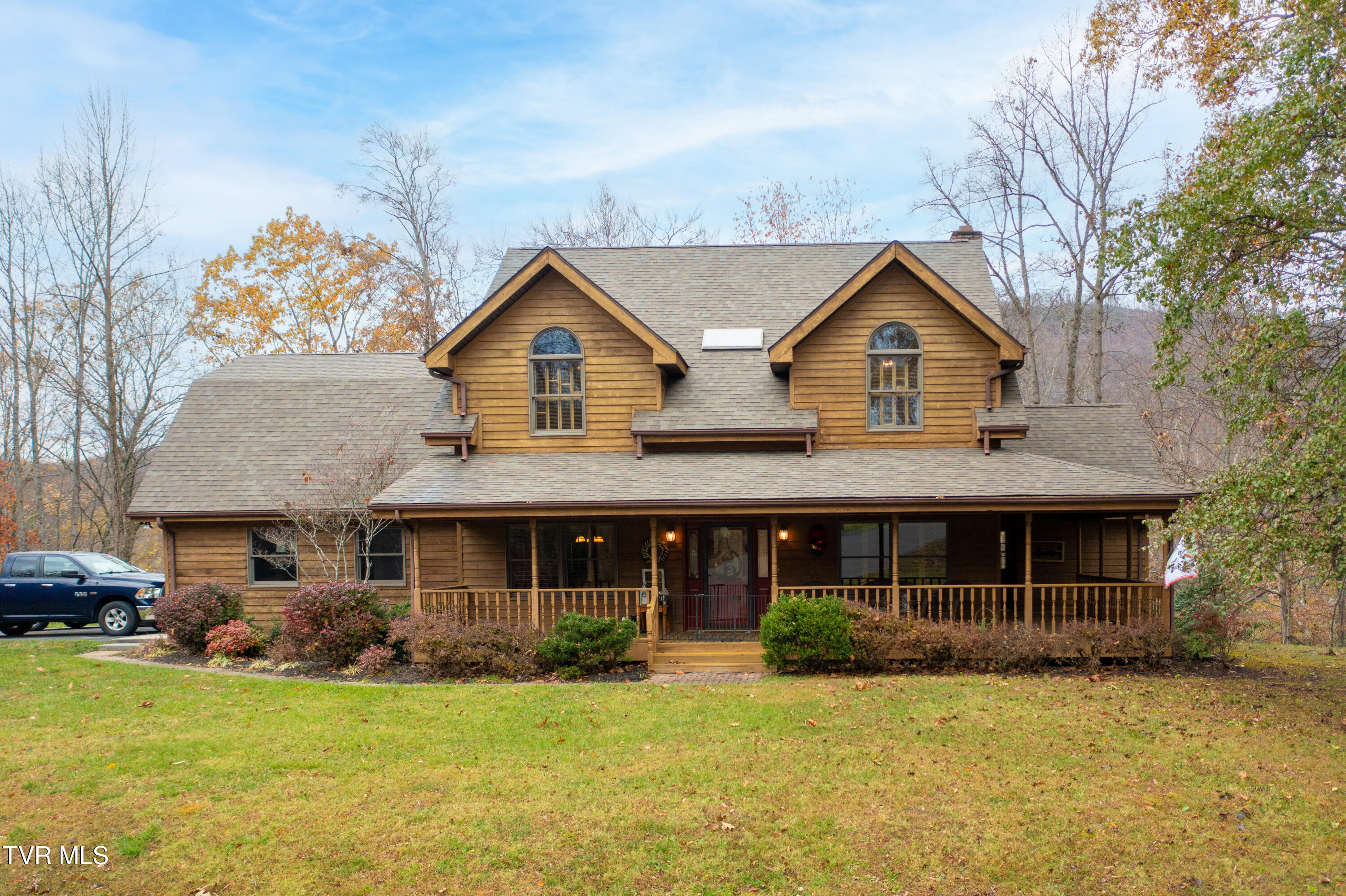 Danberry Heights Real Estate Listings Main Image