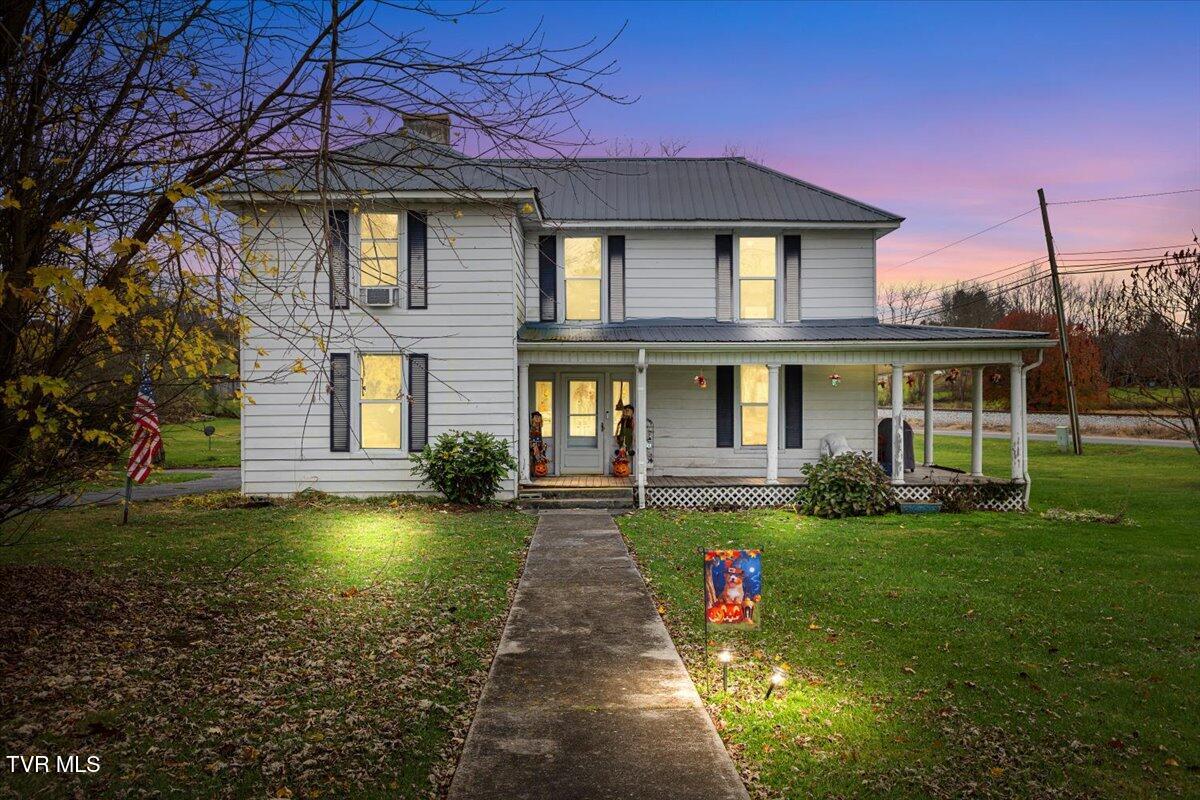 104 Maple Street Property Photo