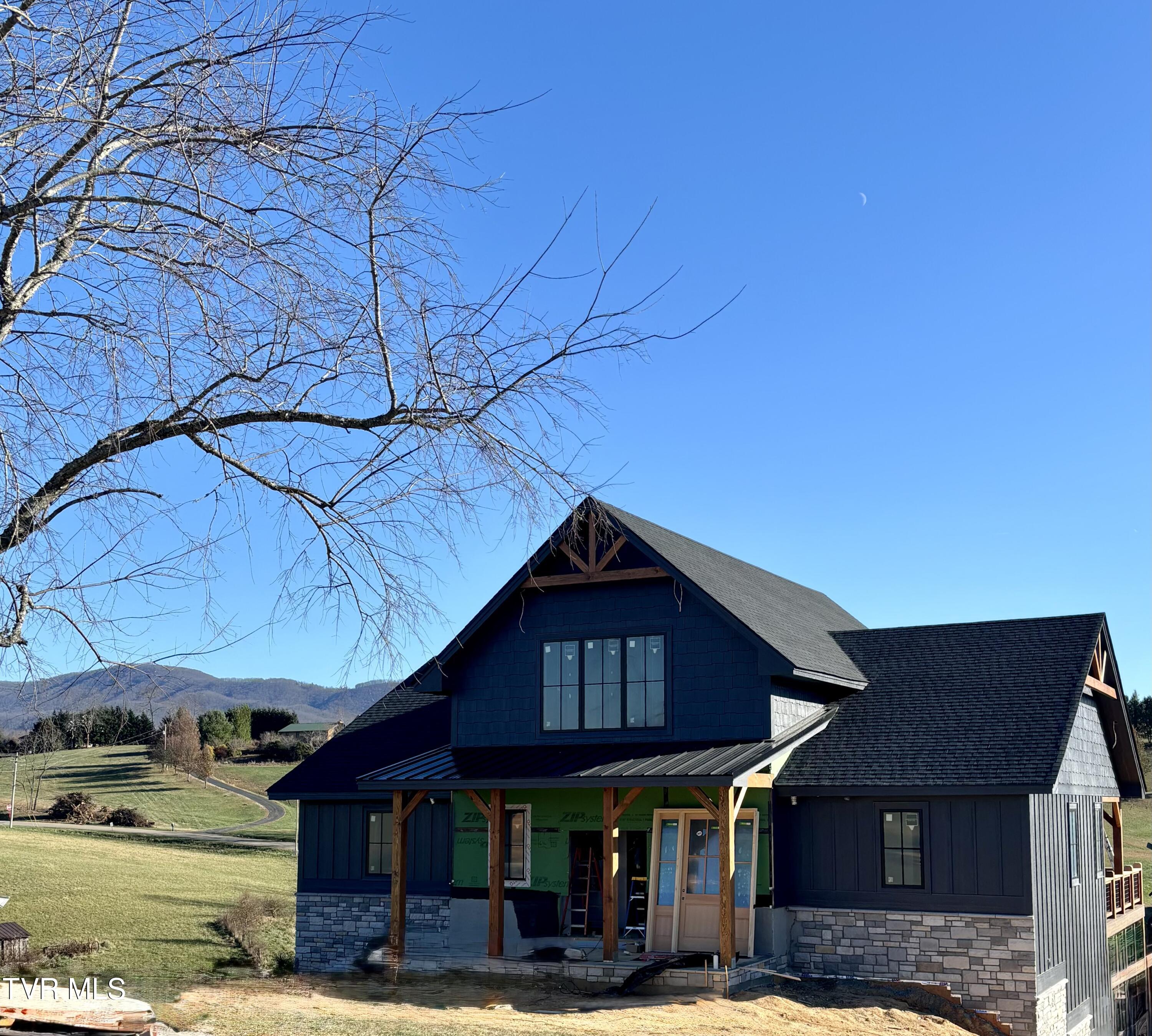232 Farmhouse Village Trail Property Photo