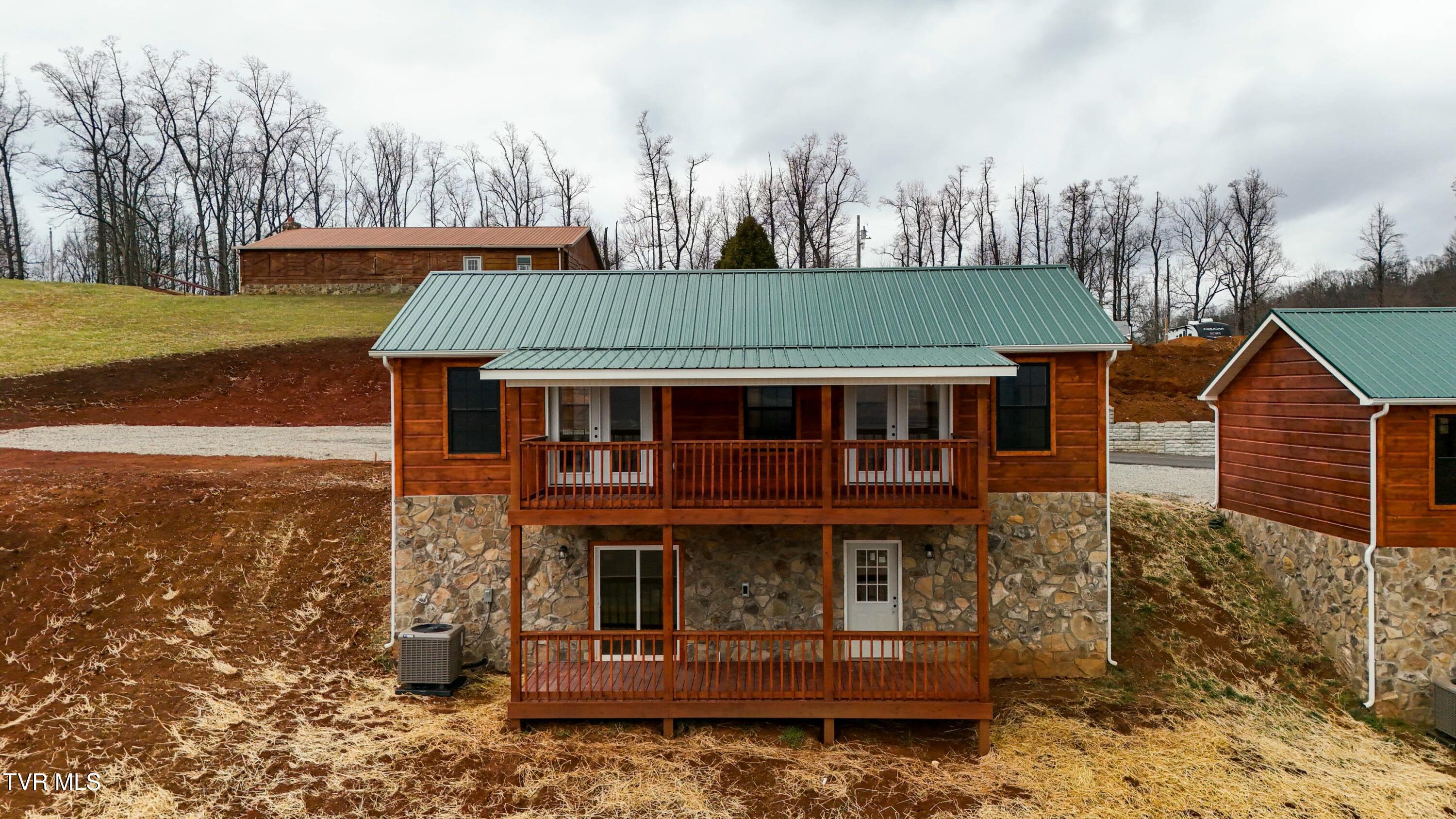 135 Ridgeview Drive Property Photo