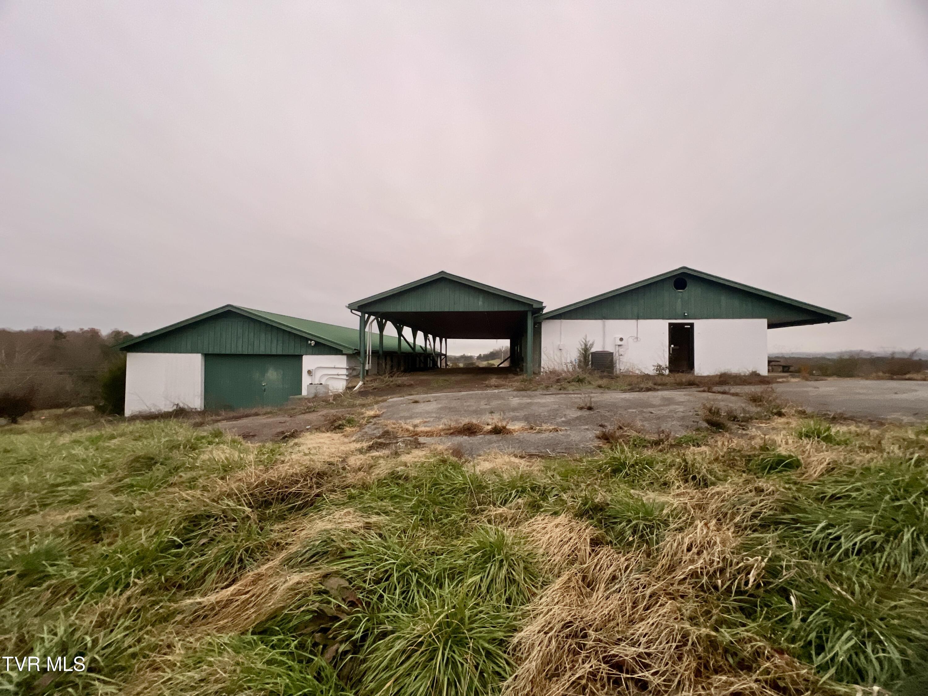 7925 Horton Highway Property Photo 8