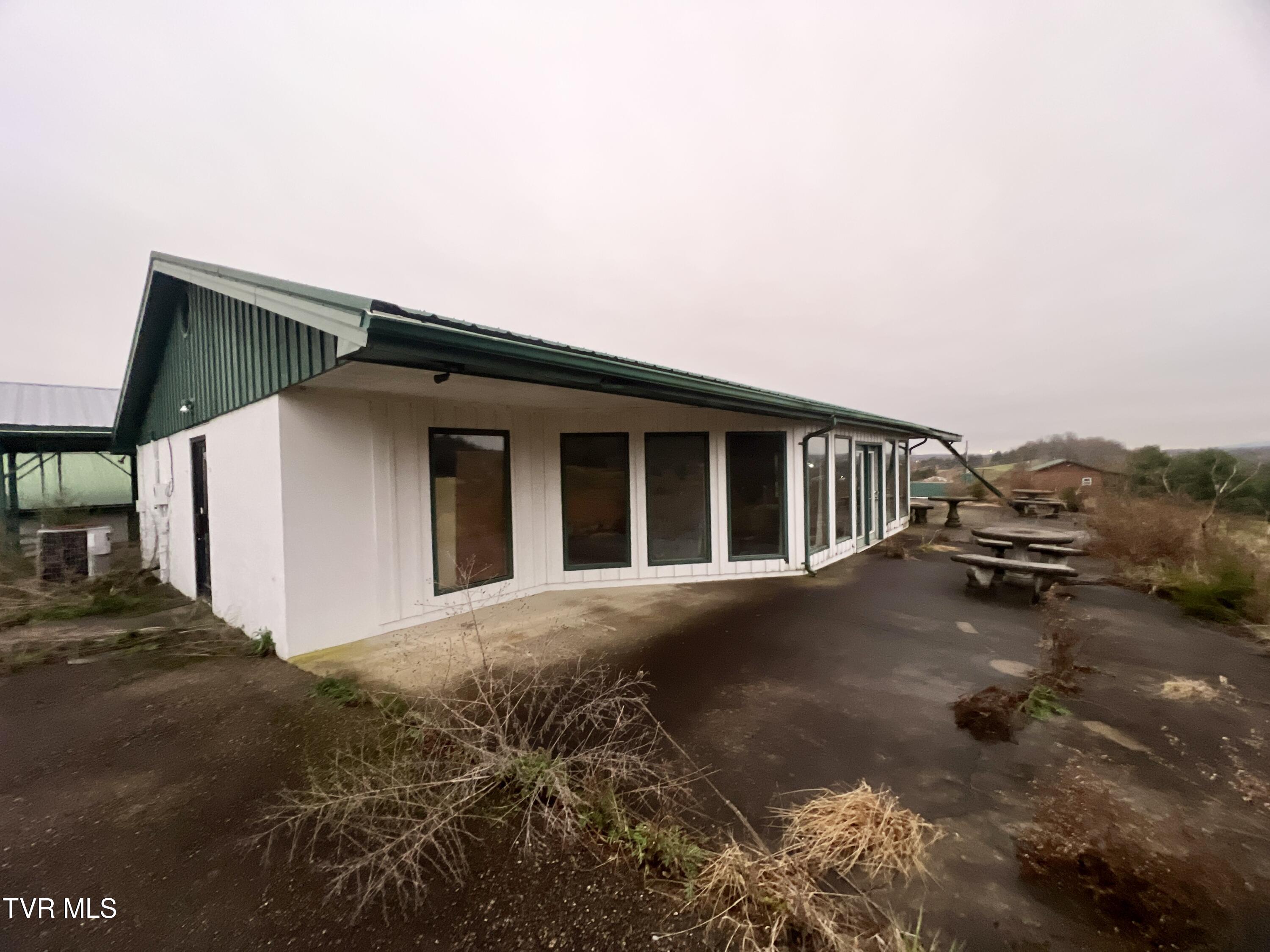 7925 Horton Highway Property Photo 10