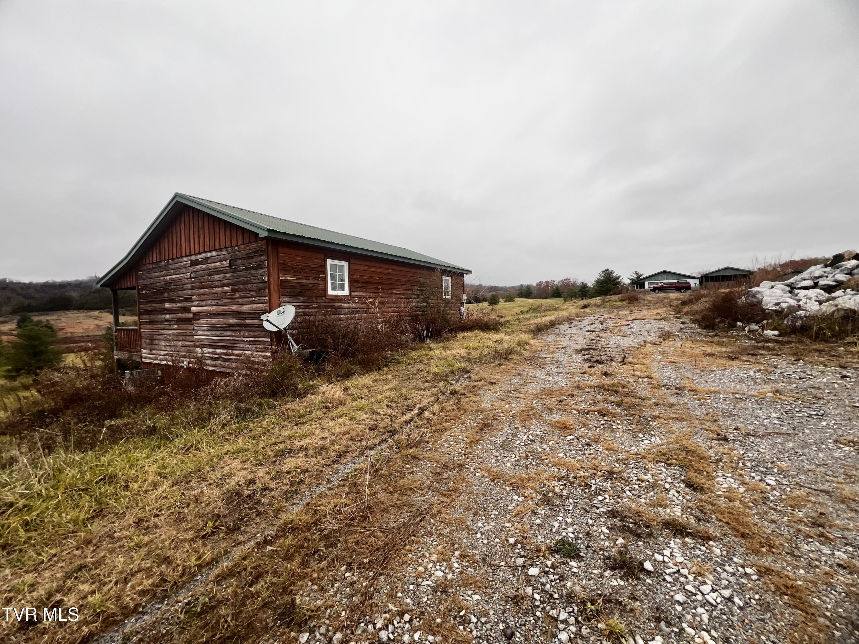 7925 Horton Highway Property Photo 18