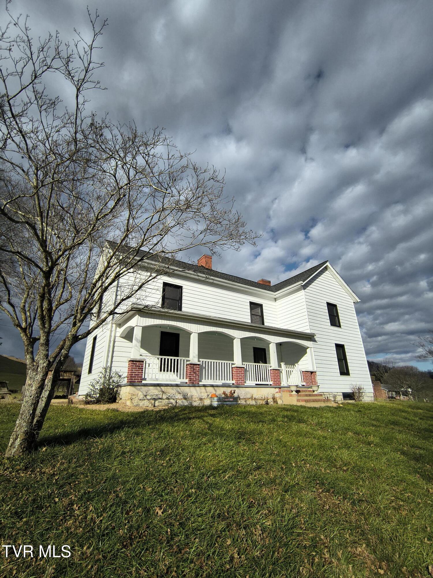 7629 Big Moccasin Road Property Photo