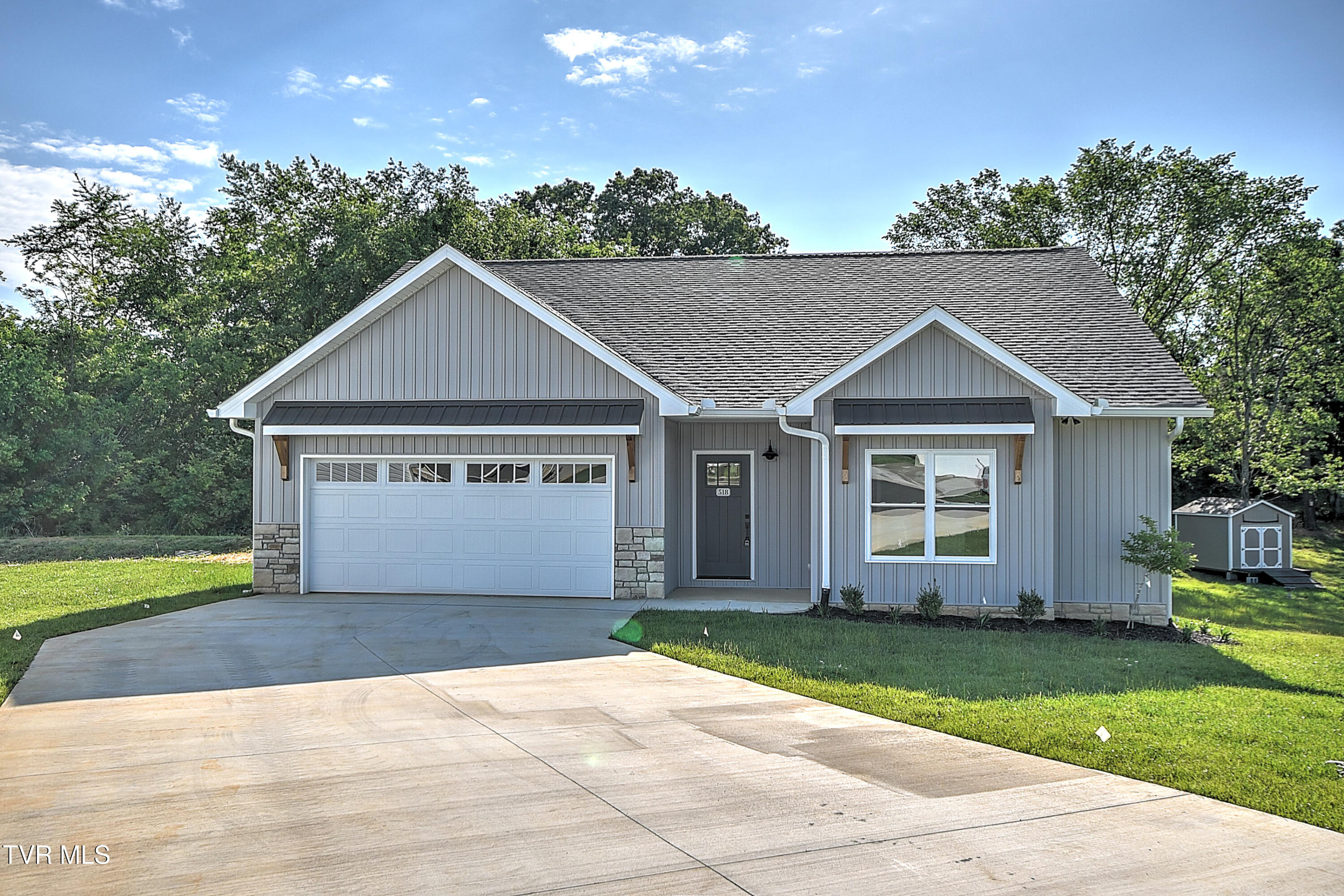 Red Tail Landing Real Estate Listings Main Image