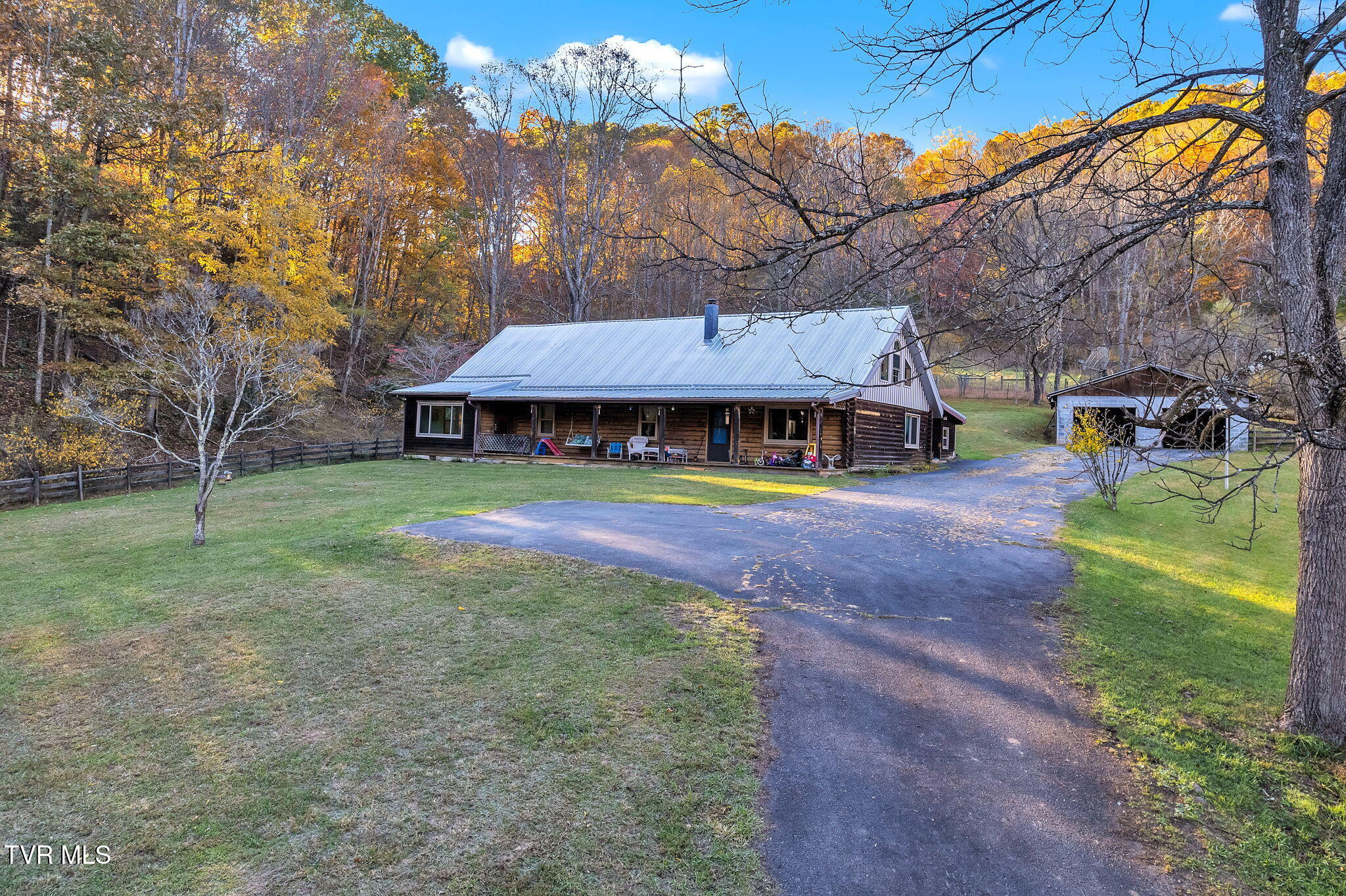 437 Still House Hollow Road Property Photo 1