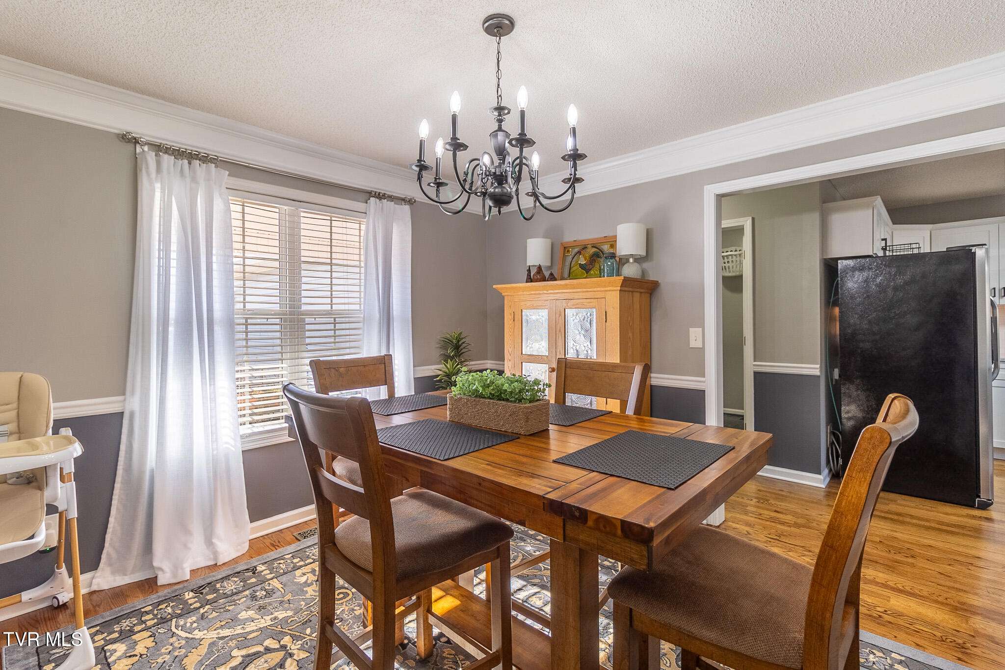 413 Vanderbilt Way Property Photo 7