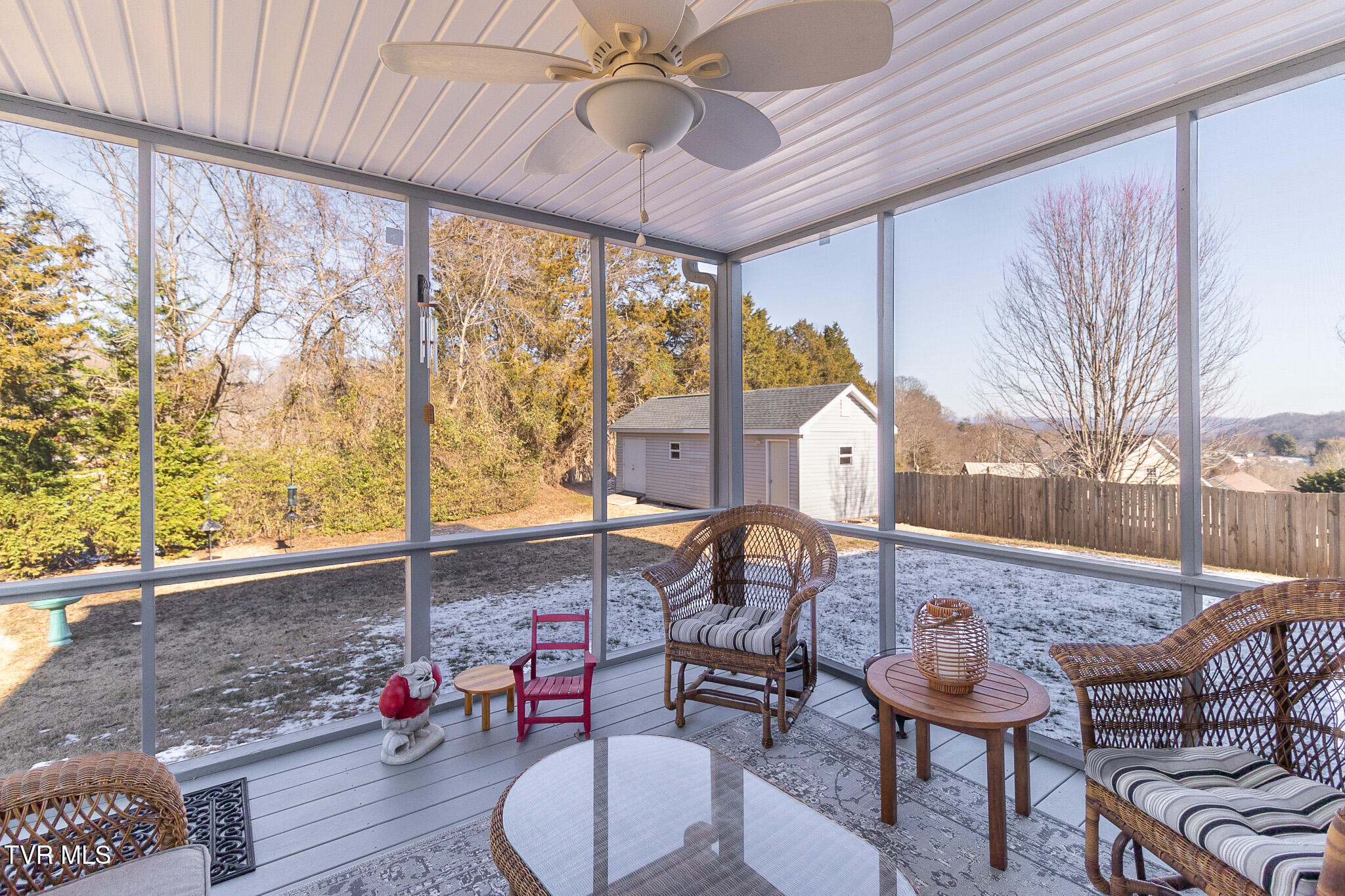 413 Vanderbilt Way Property Photo 15