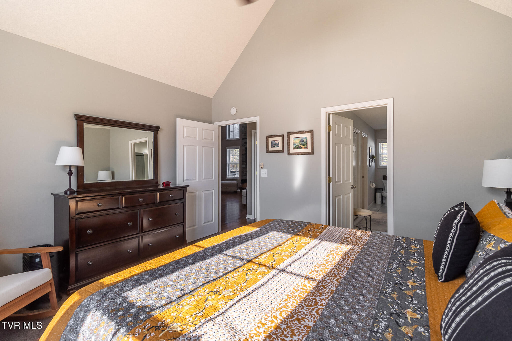 413 Vanderbilt Way Property Photo 21