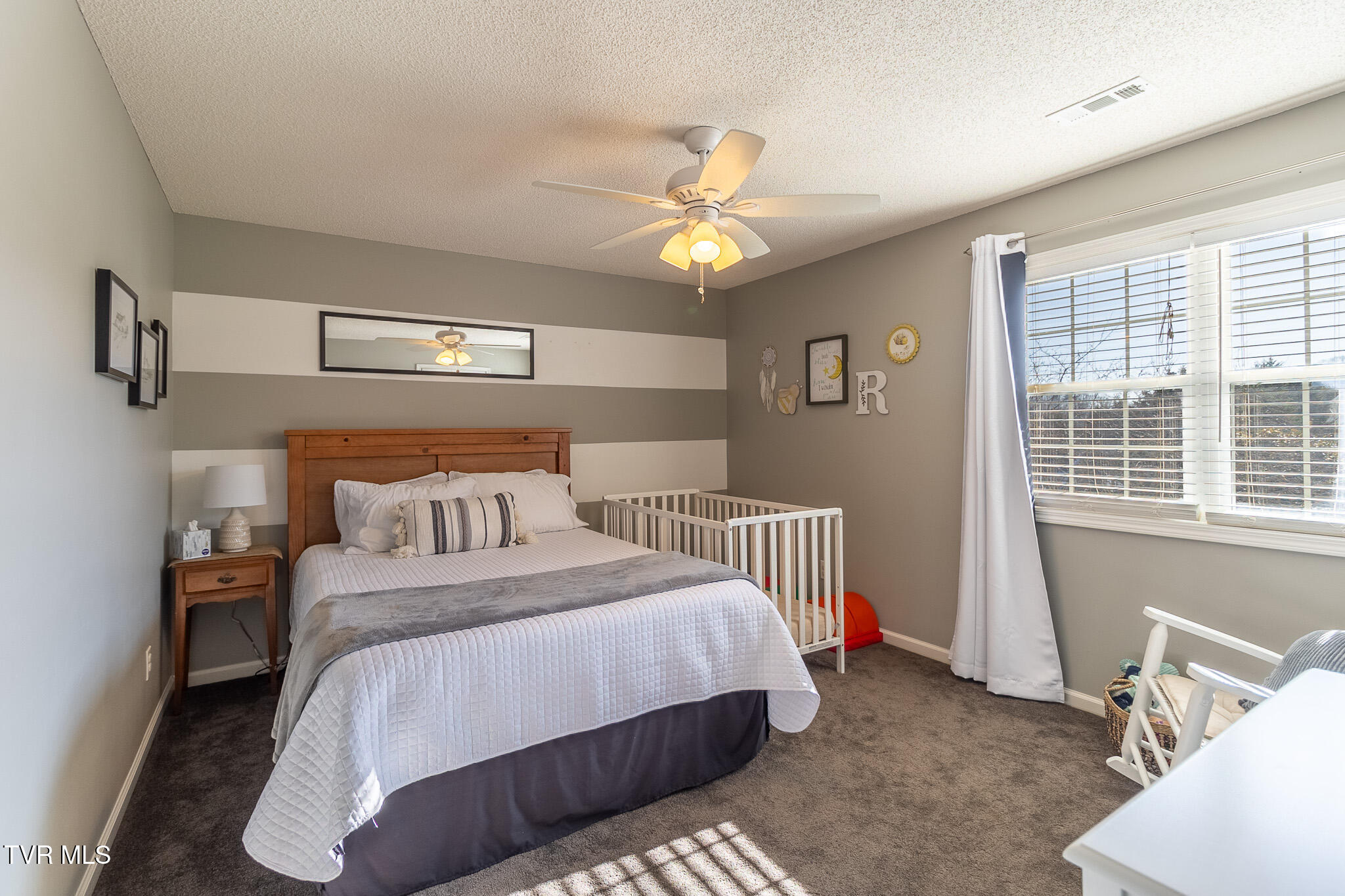 413 Vanderbilt Way Property Photo 24