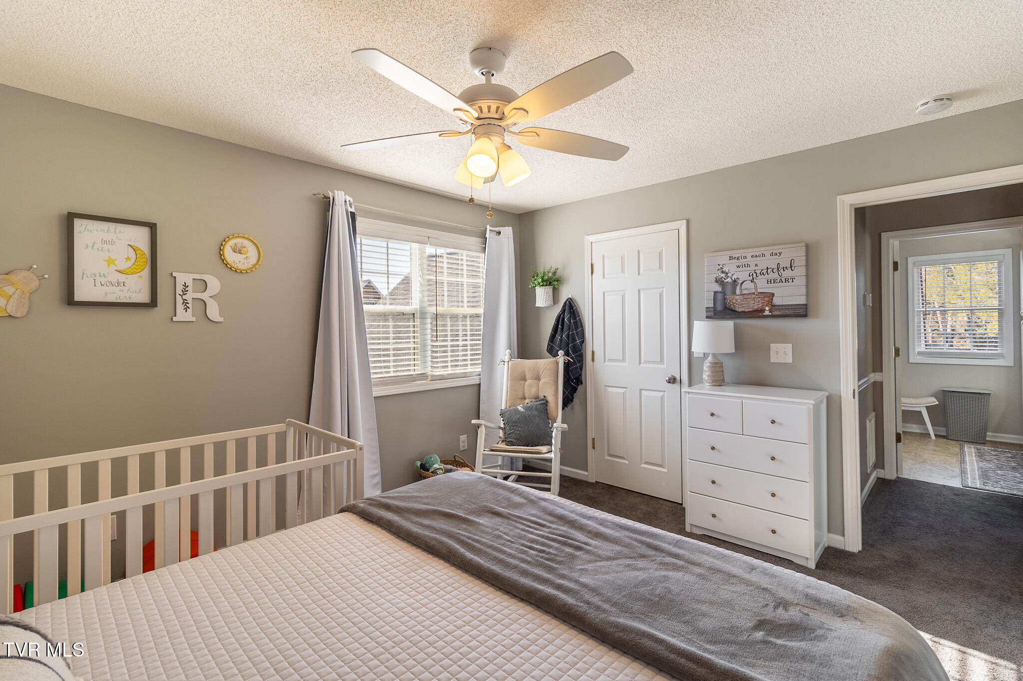 413 Vanderbilt Way Property Photo 25