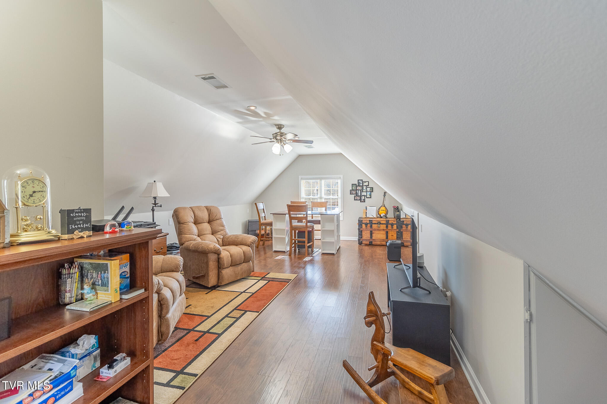 413 Vanderbilt Way Property Photo 30