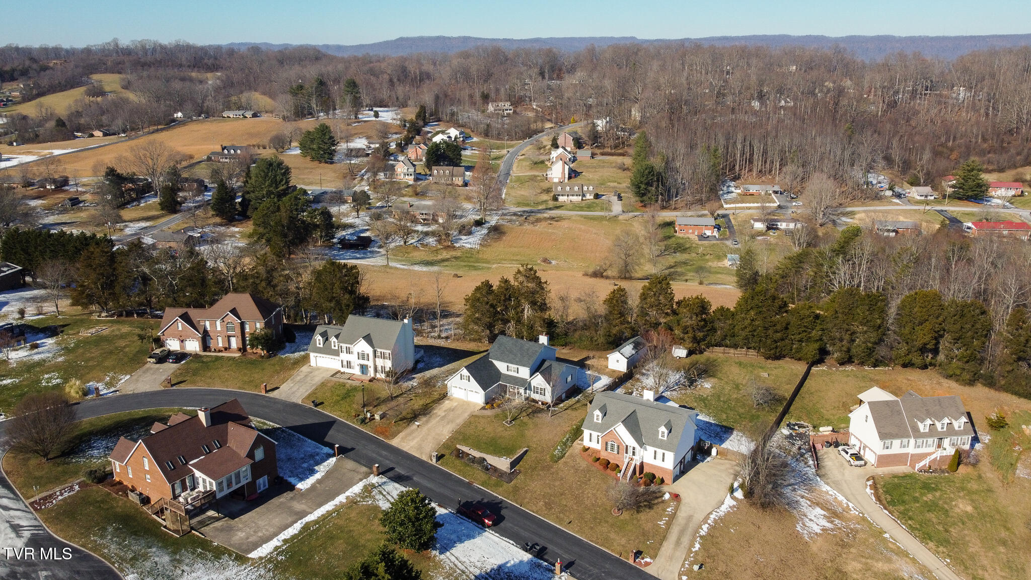 413 Vanderbilt Way Property Photo 39