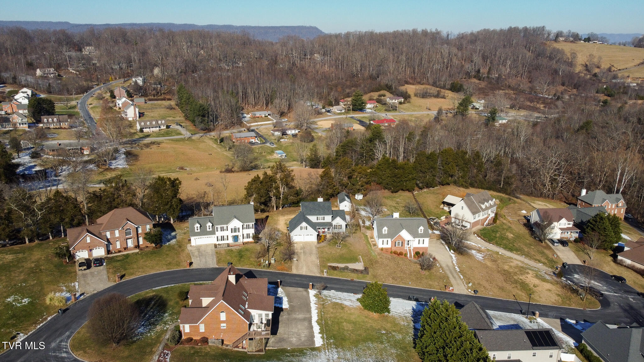 413 Vanderbilt Way Property Photo 41