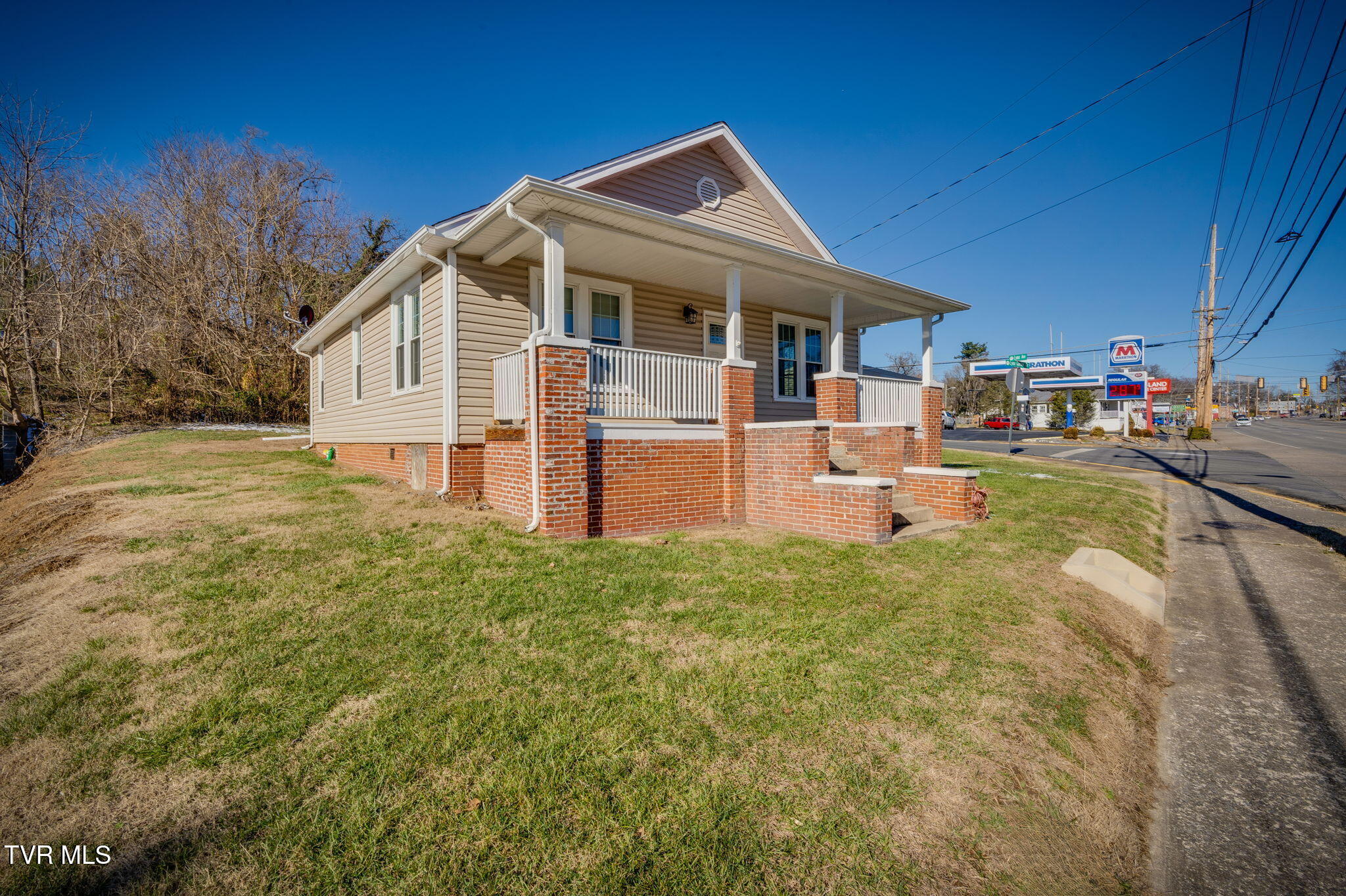 1092 Lynn Garden Drive Property Photo
