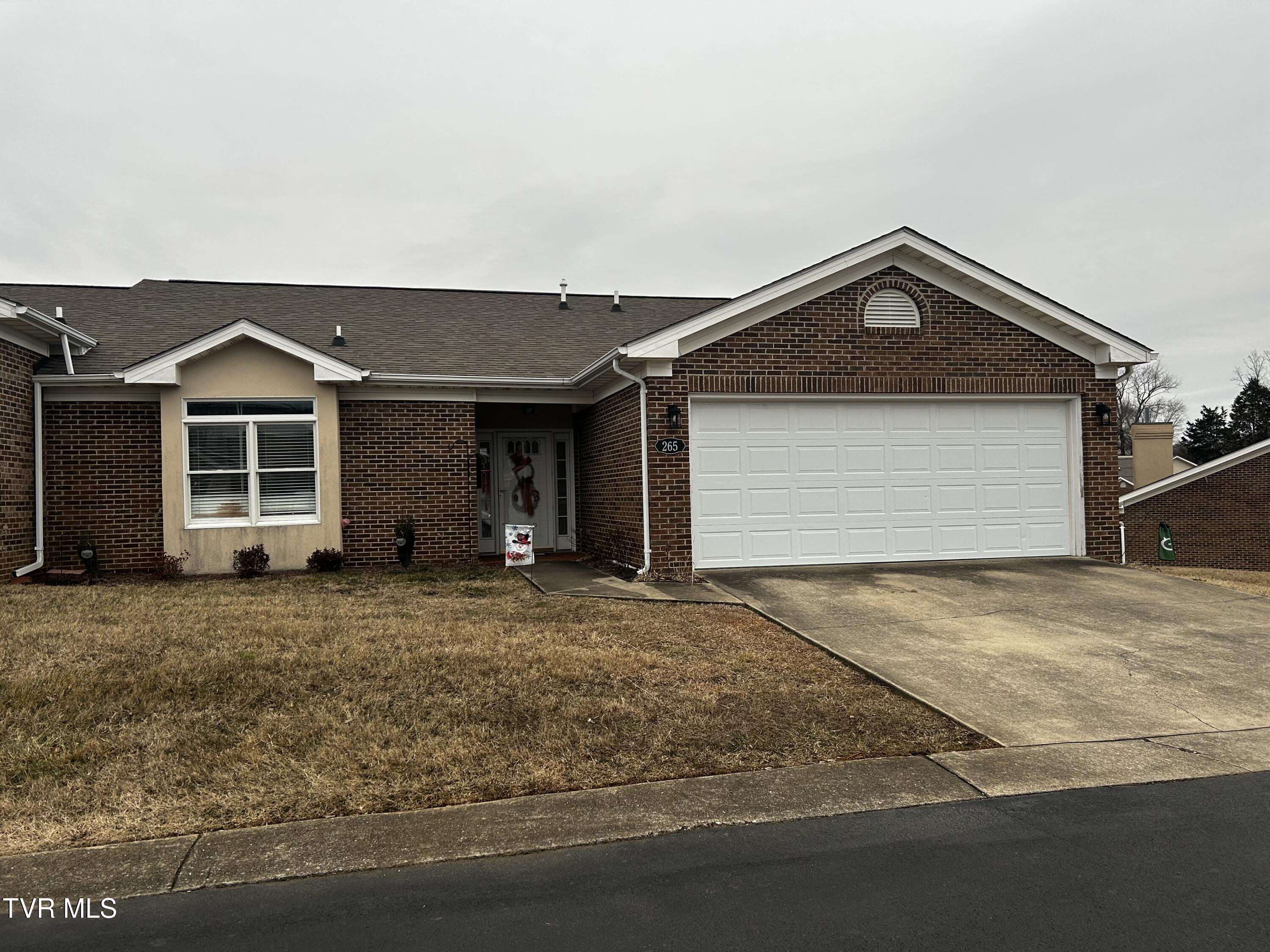 Regency Parke Real Estate Listings Main Image