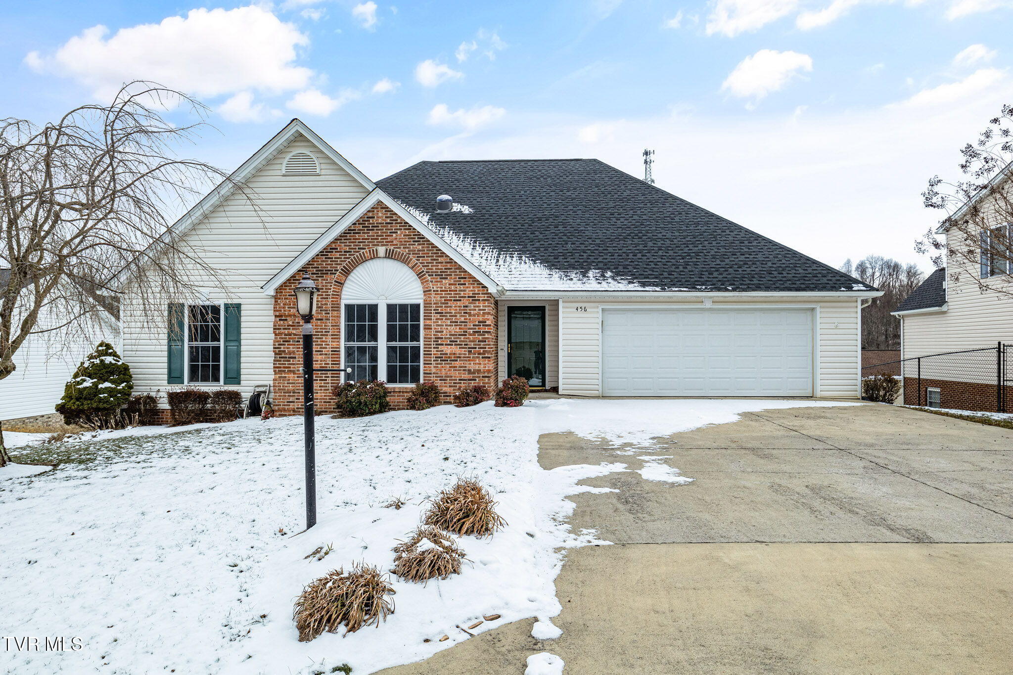 456 Elbert Way Property Photo