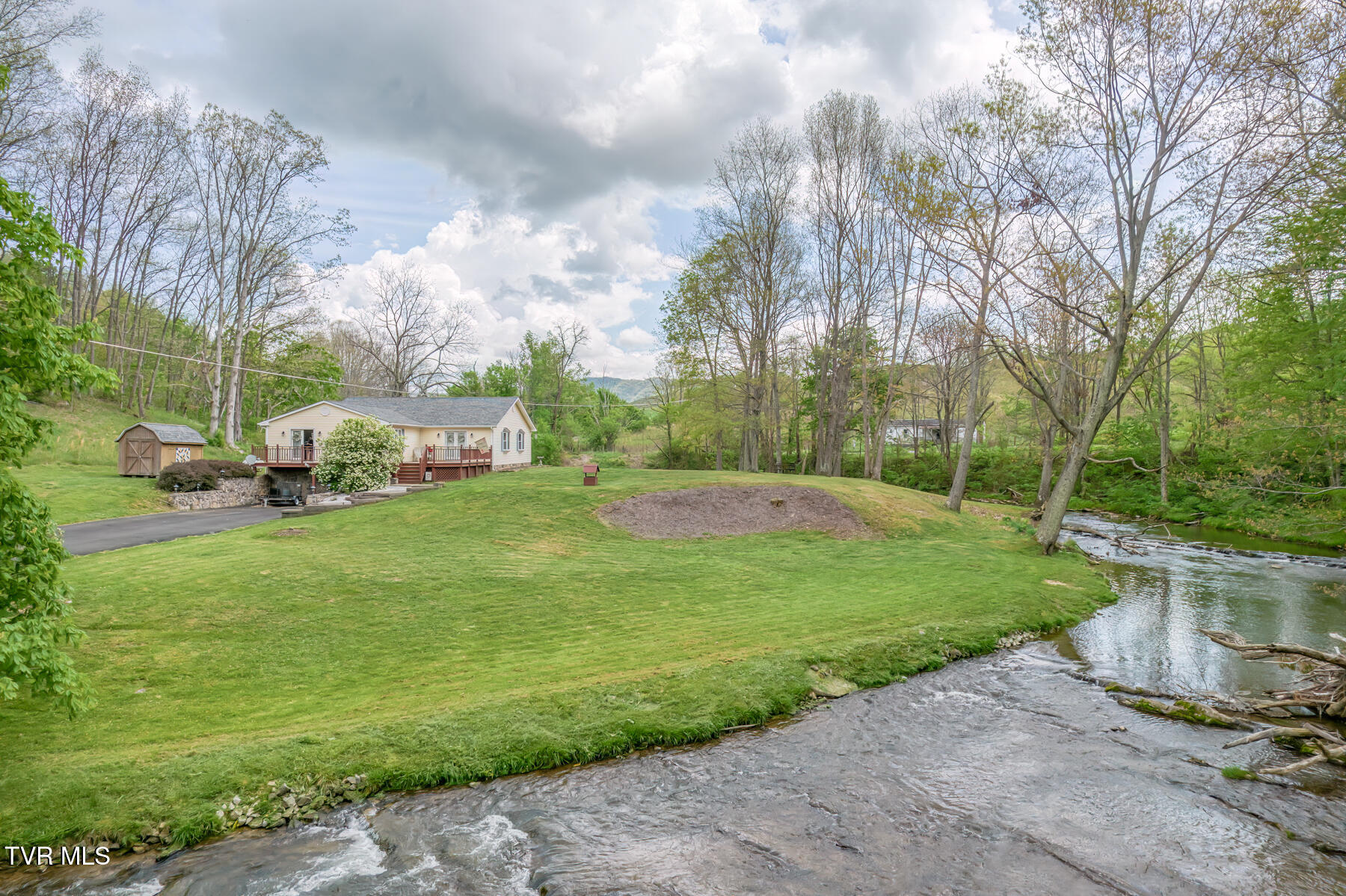 112 Conns Drive Property Photo
