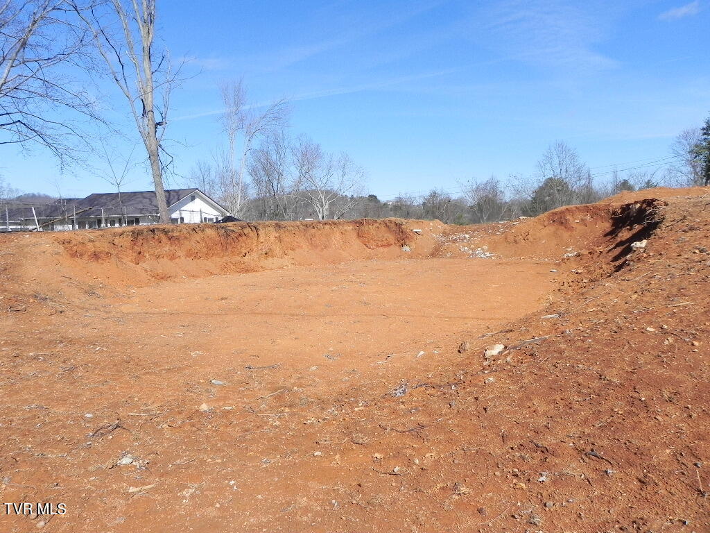 106 Oak Street Property Photo 3