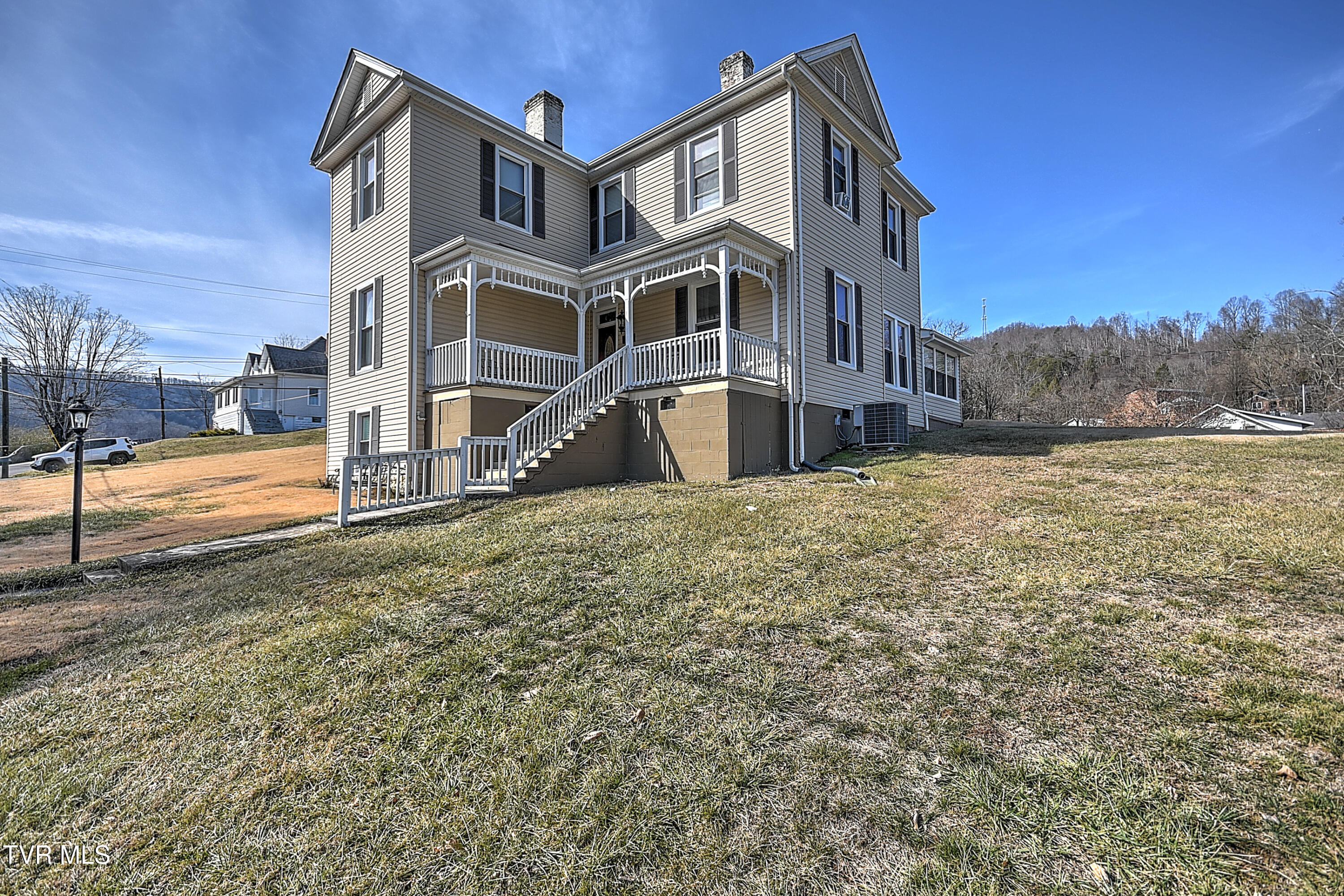 196 Cypress Street Property Photo