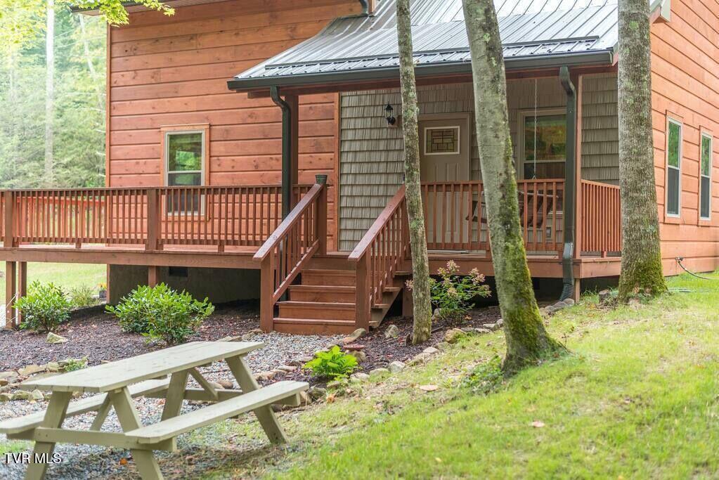 1769 Dennis Cove Road Property Photo 1