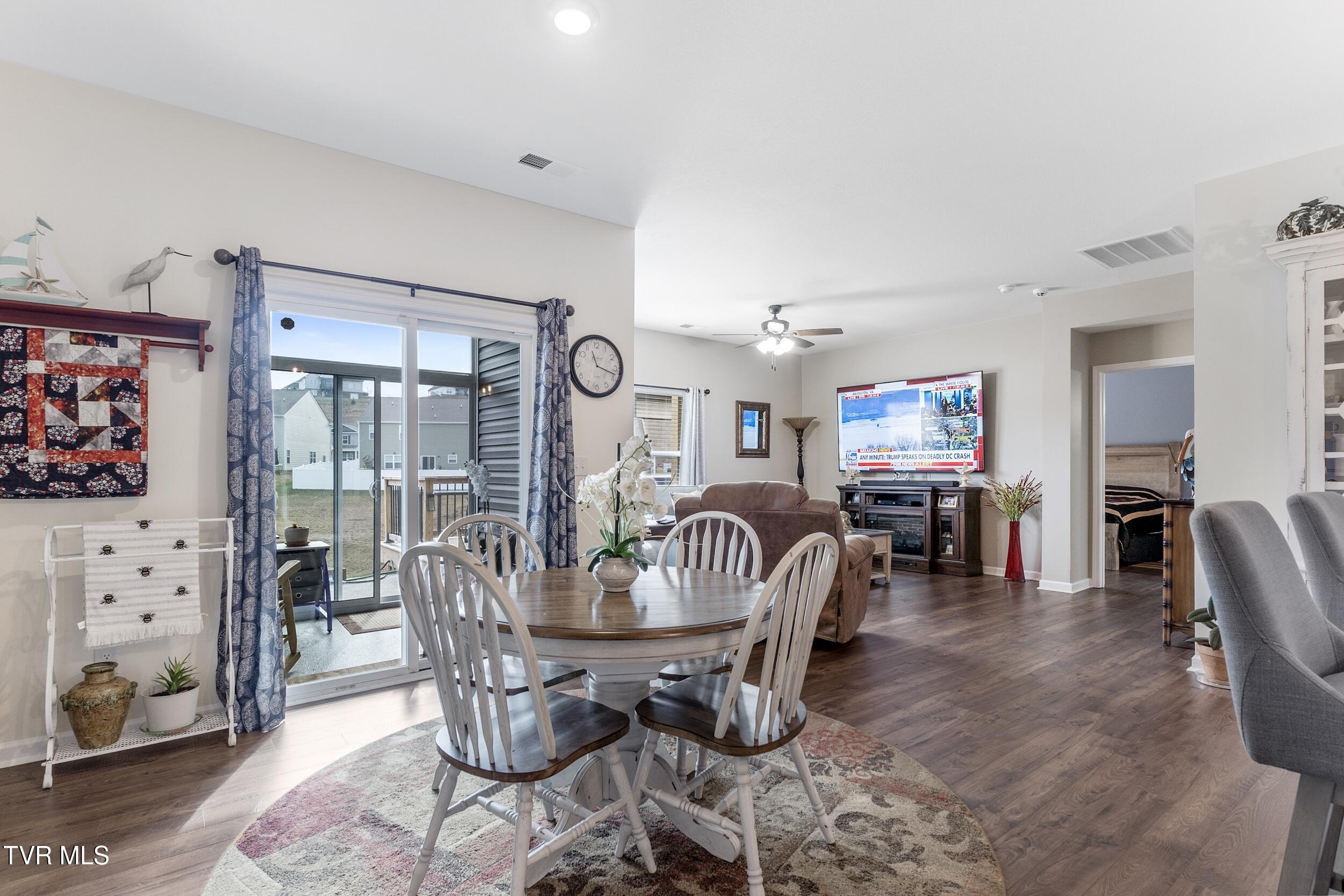 2479 Bridgeforth Crossing Property Photo 13