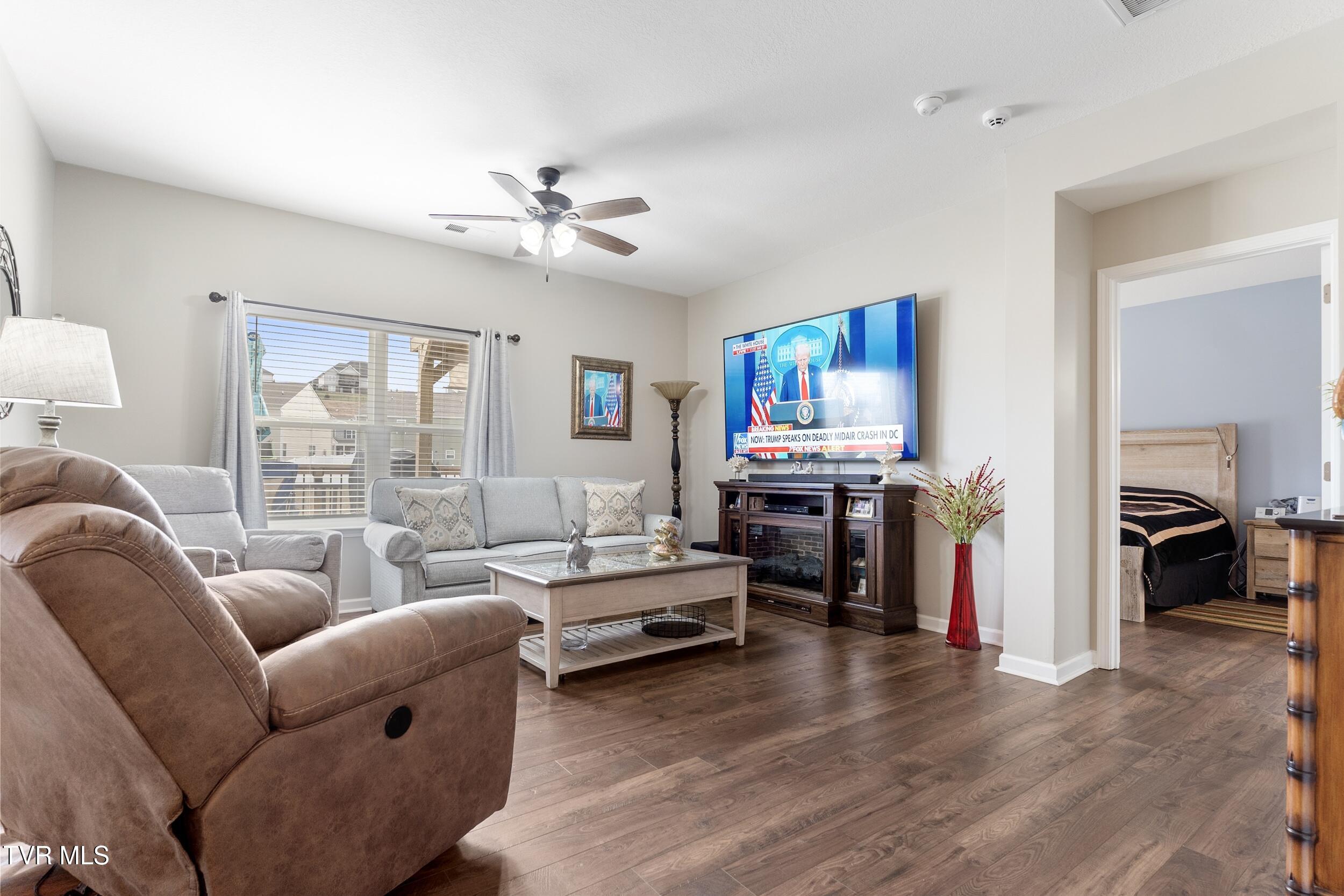 2479 Bridgeforth Crossing Property Photo 15