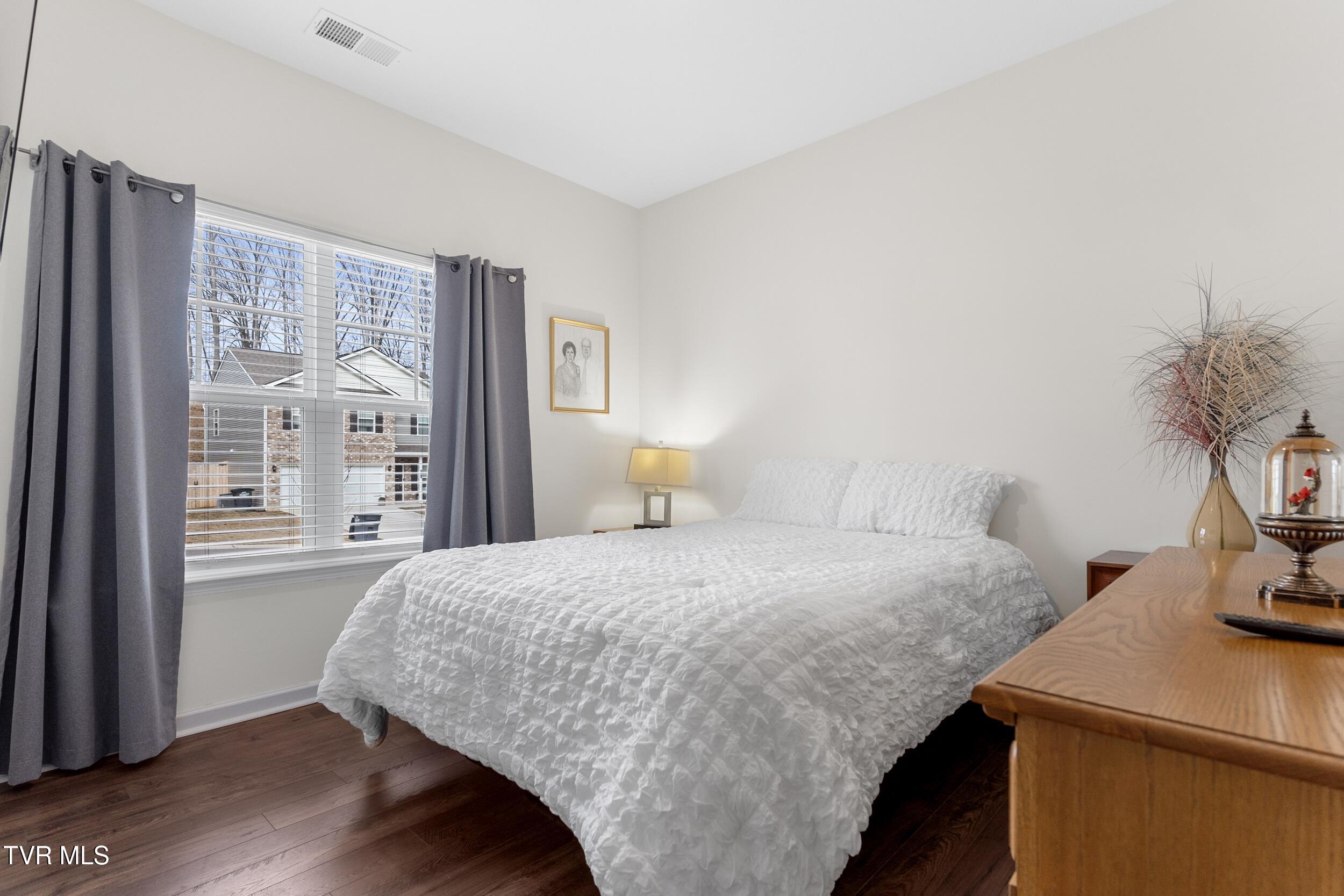 2479 Bridgeforth Crossing Property Photo 30